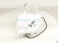 Nissan WINDSHIELD WASHER RESERVOIR W/PUMP Nissan WINDSHIELD WASHER RESERVOIR W/PUMP