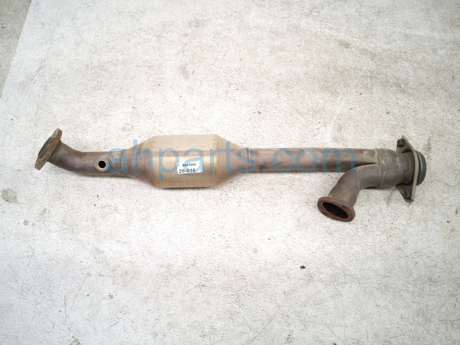 $395 Toyota RH EXHAUST FRONT PIPE W/ CONVERTER