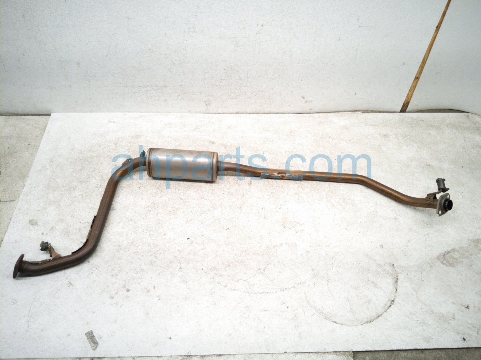 Honda EXHAUST PIPE (B) W/ RESONATOR - 1.5L