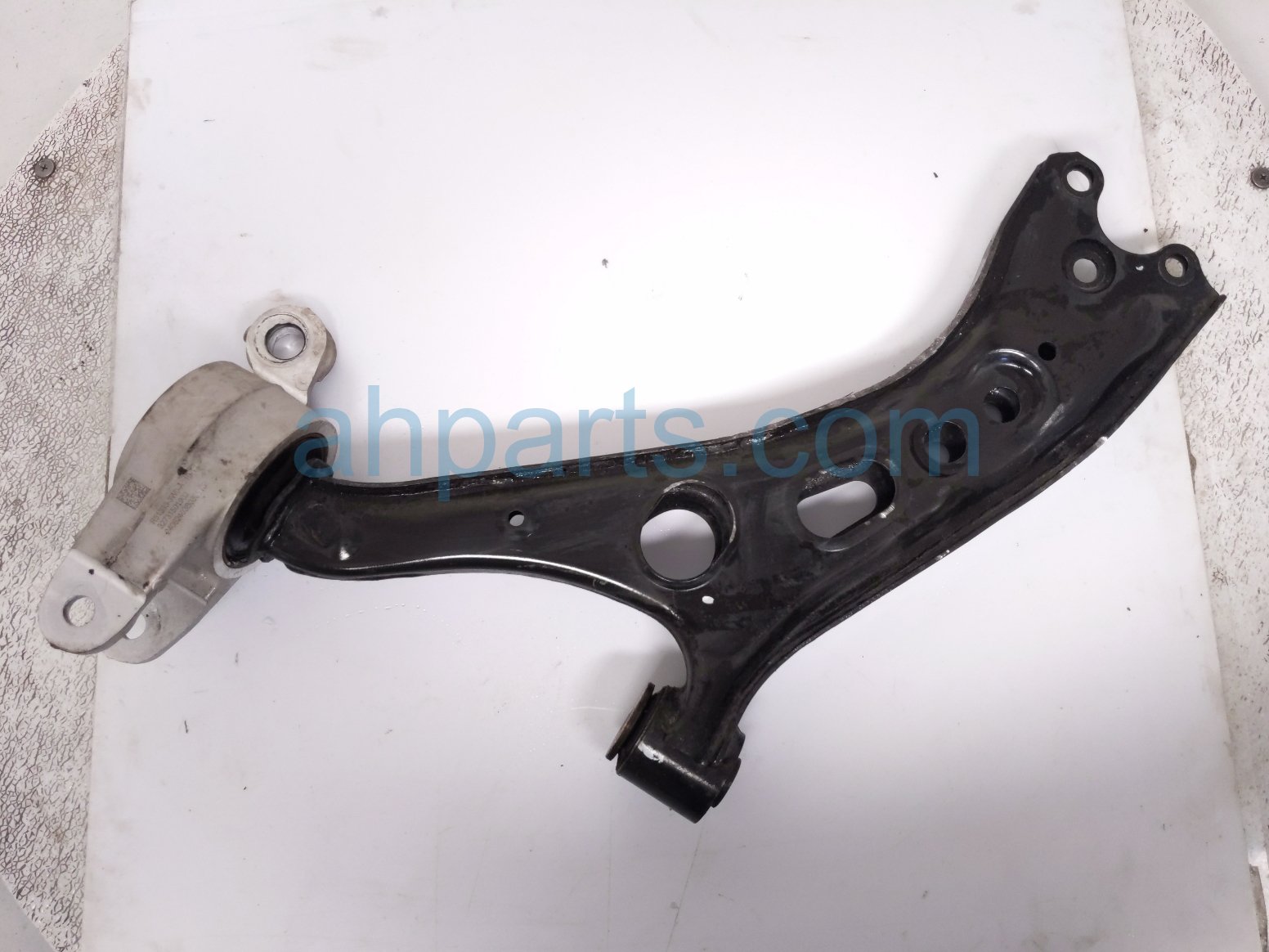 Honda FR/RH LOWER CONTROL ARM