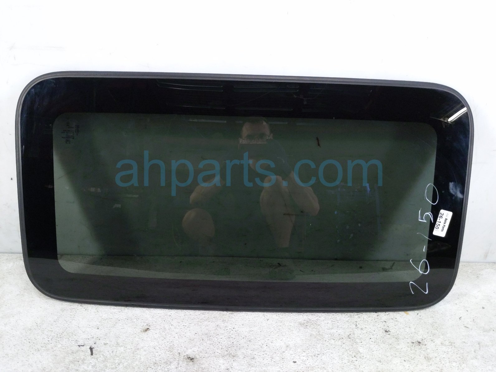 $300 Honda SUN ROOF GLASS WINDOW