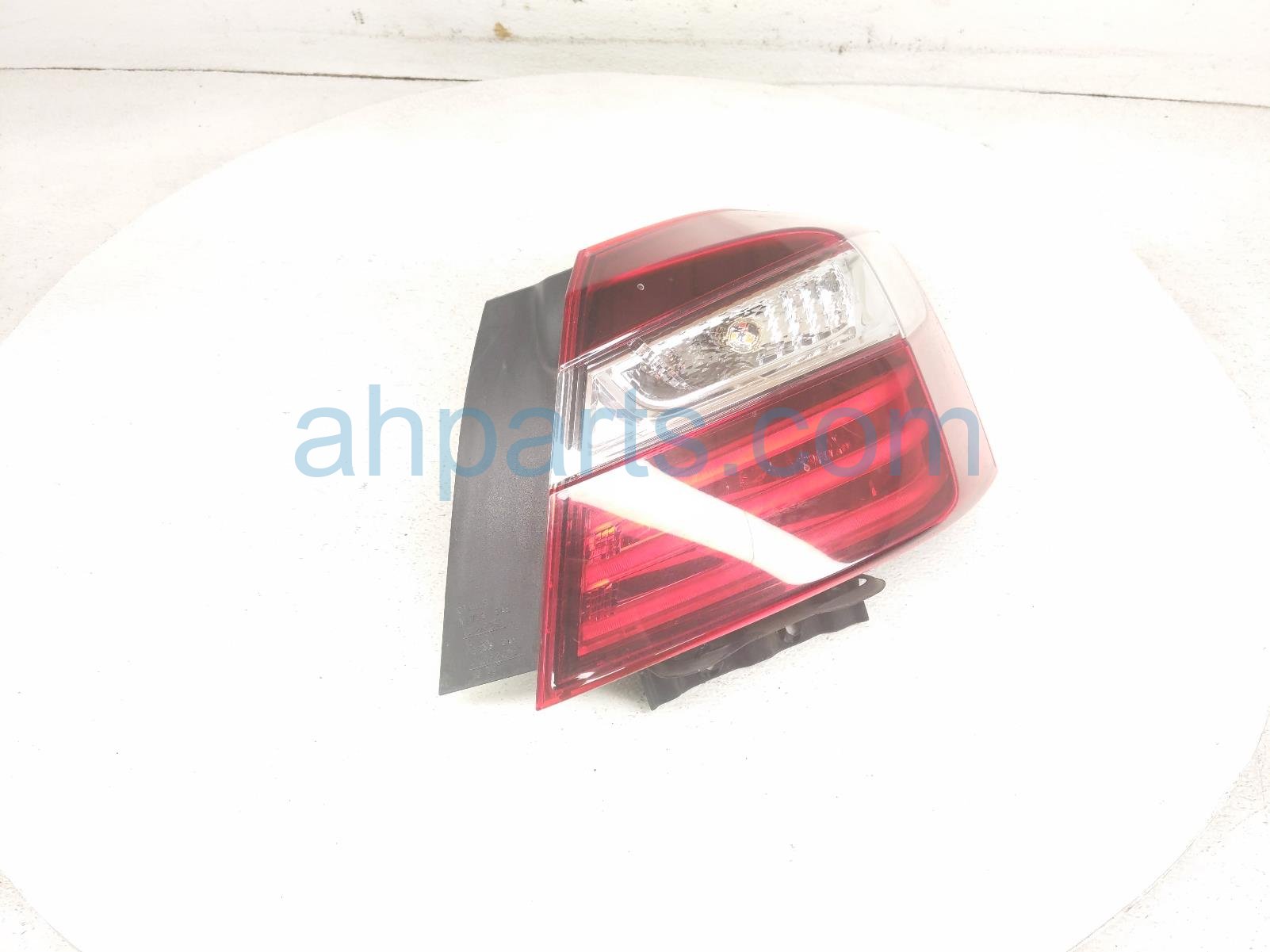 Honda RH TAIL LAMP (ON BODY)
