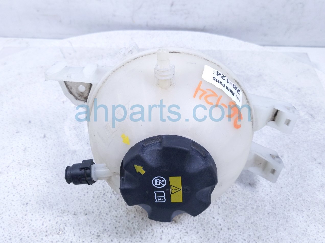 BMW RADIATOR COOLANT RESERVOIR TANK