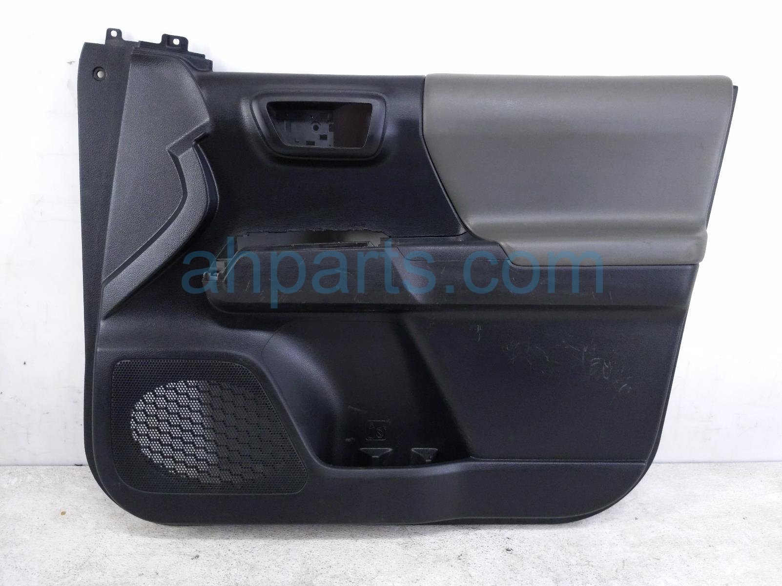 $149 Toyota FR/RH INTERIOR DOOR PANEL - GREY