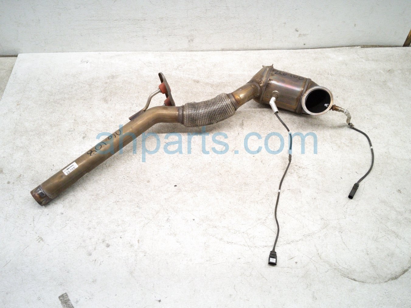 FRONT OXYGEN SENSOR - 2.0L