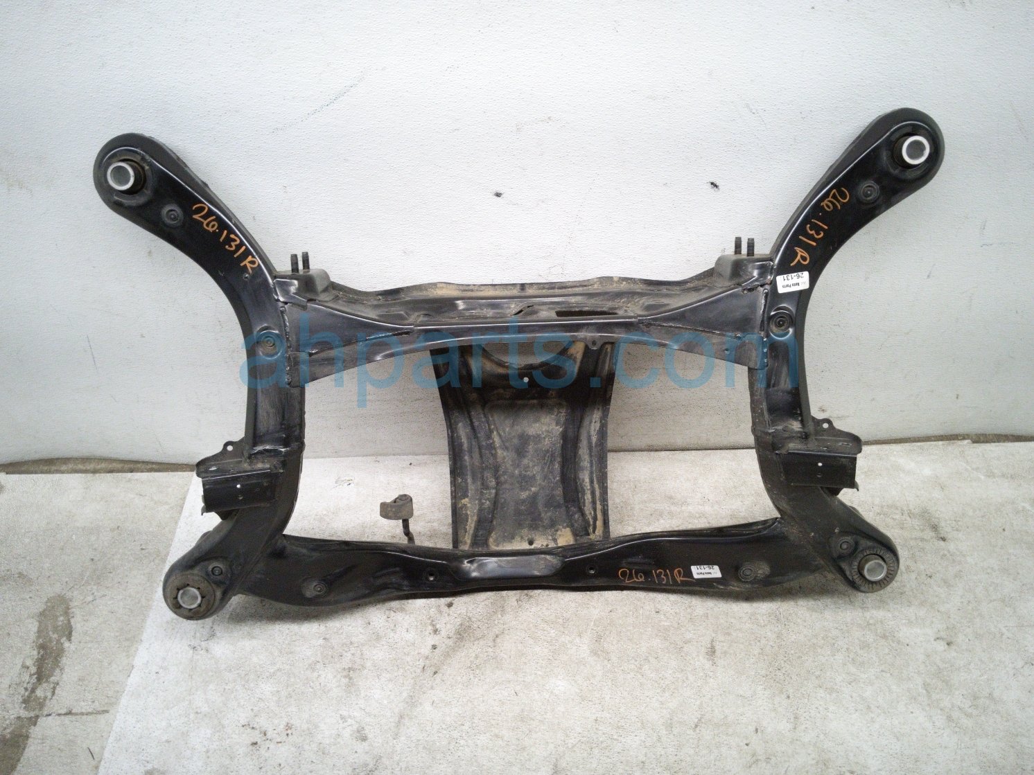 Toyota REAR SUBFRAME / CROSSMEMBER