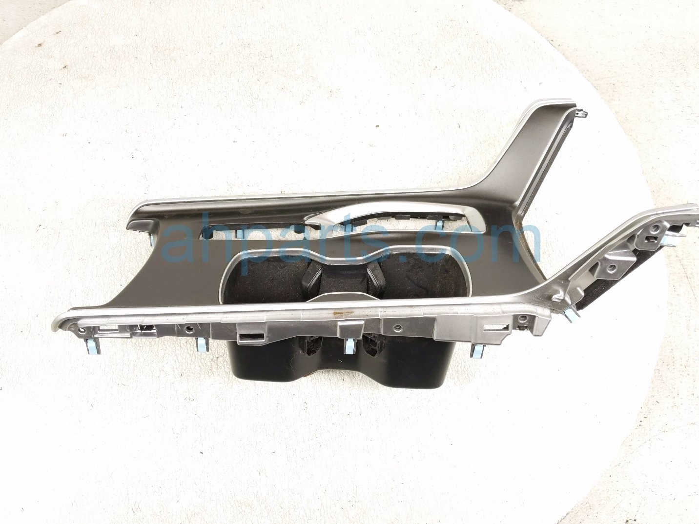 Honda CENTER CONSOLE UPPER TRIM BEZEL-BLK