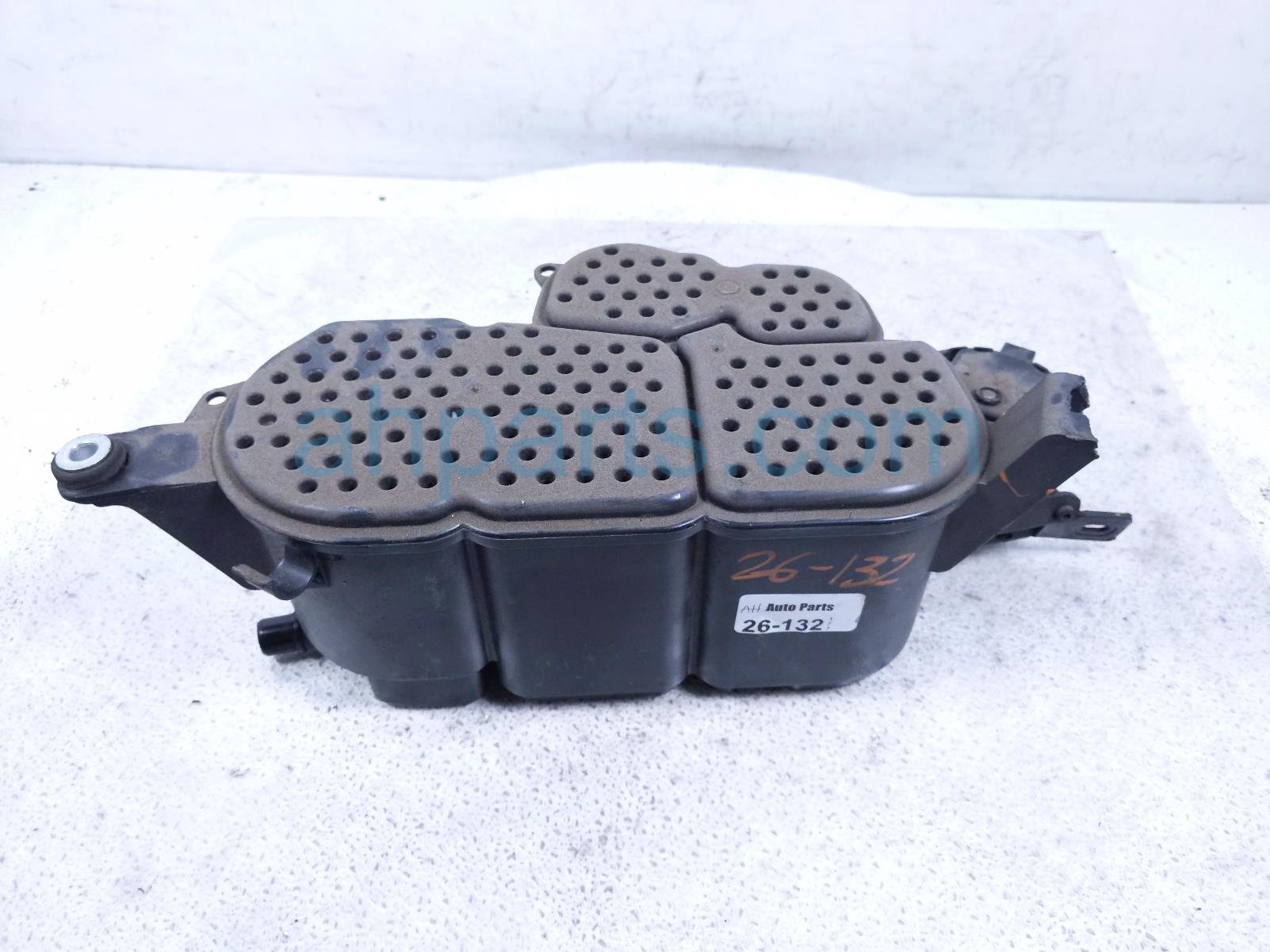 Audi FUEL VAPOR CHARCOAL CANISTER - 2.0L