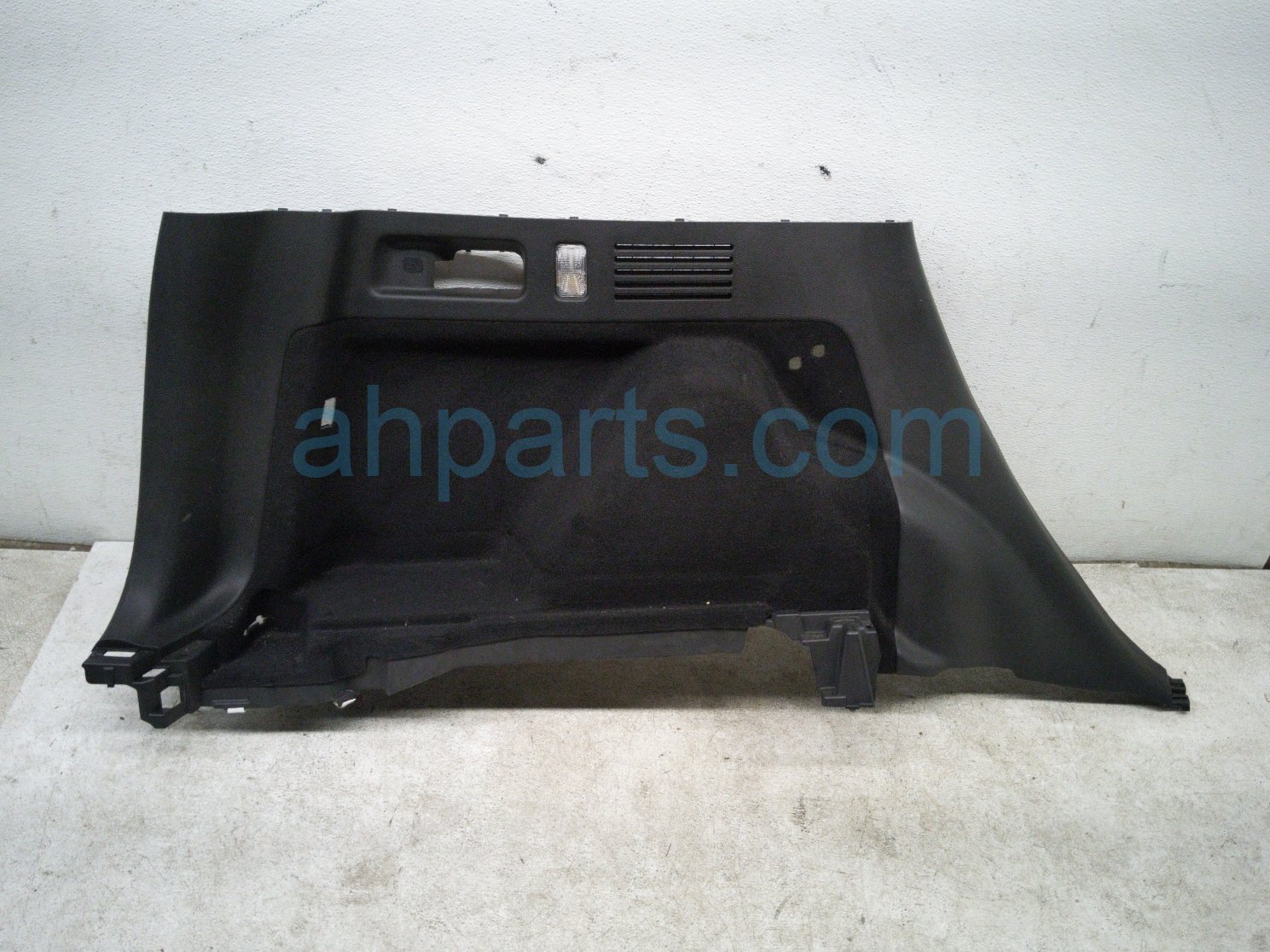 $99 Honda RR/LH QTR TRIM PANEL - BLK