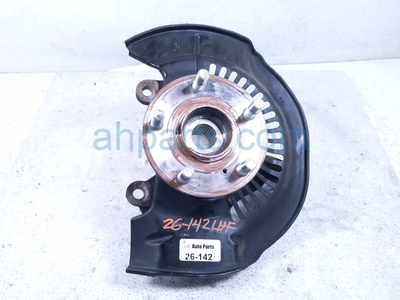 Honda FR/LH SPINDLE KNUCKLE HUB