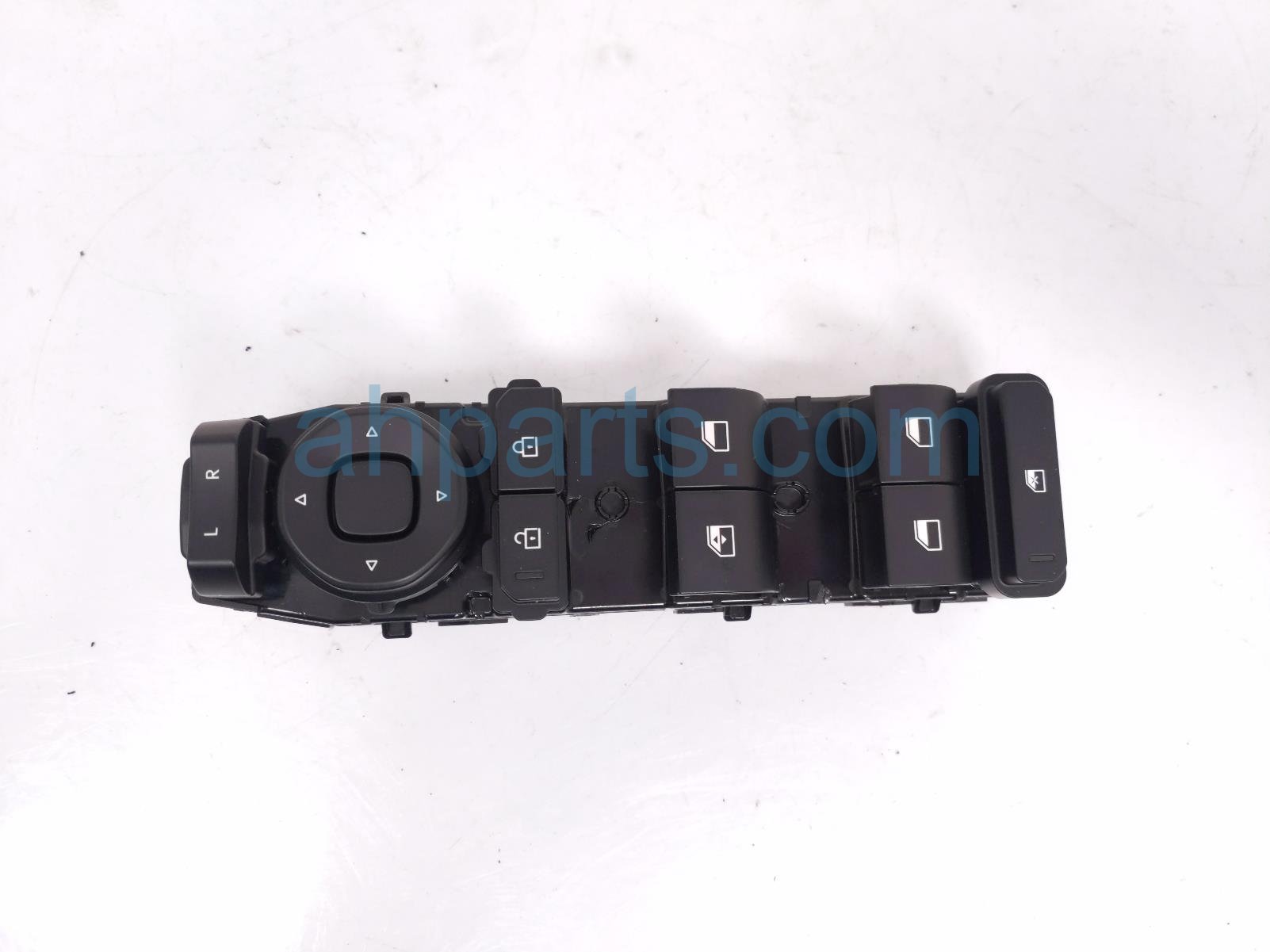 2026 Kia K4 Power / Master Window Control Switch Driver 93571 GG710 Replacement 2026 Kia K4 Power / Master Window Control Switch Driver 93571 GG710 Replacement thumbnail