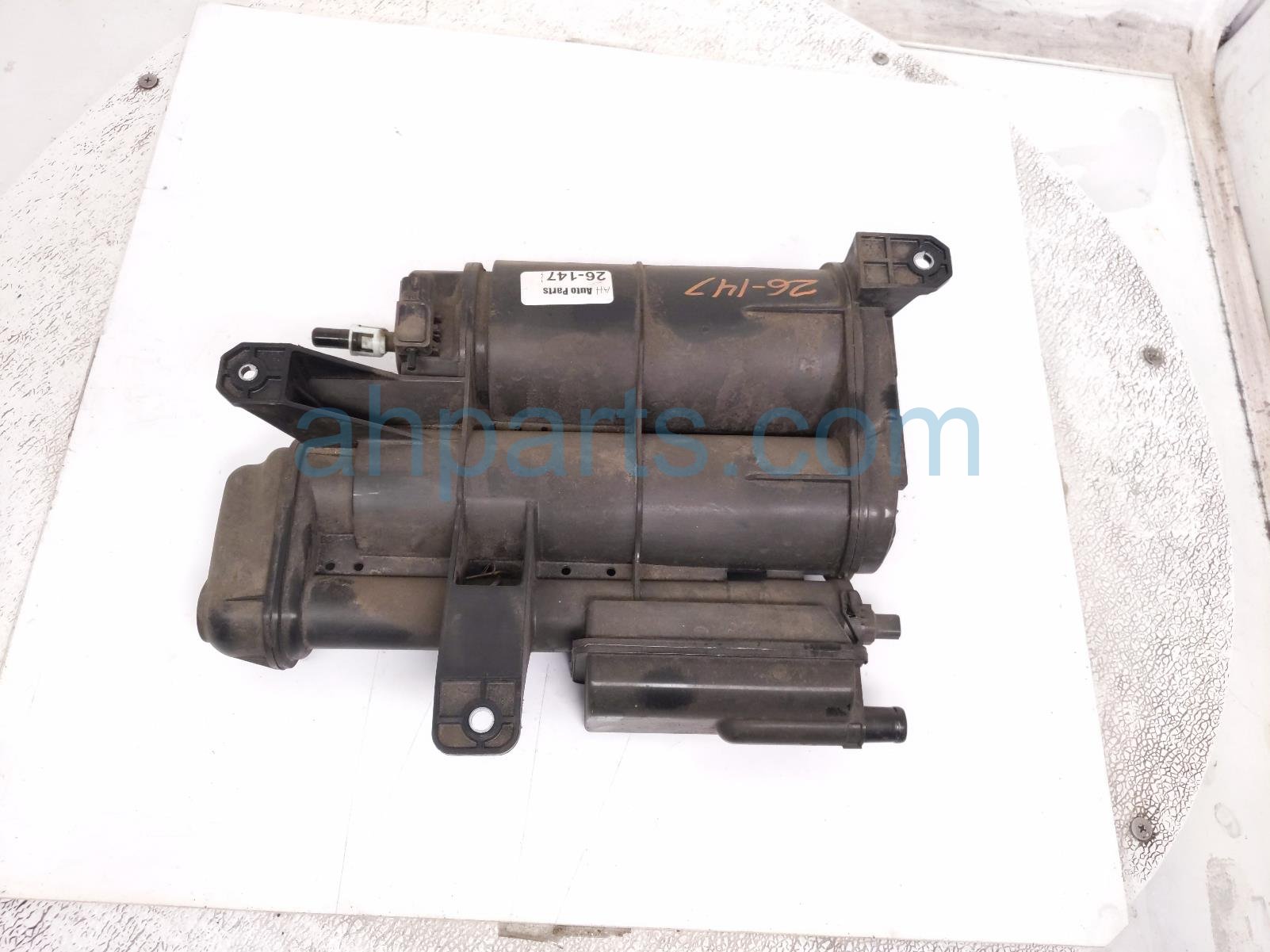 FUEL VAPOR CHARCOAL CANISTER -1.5T