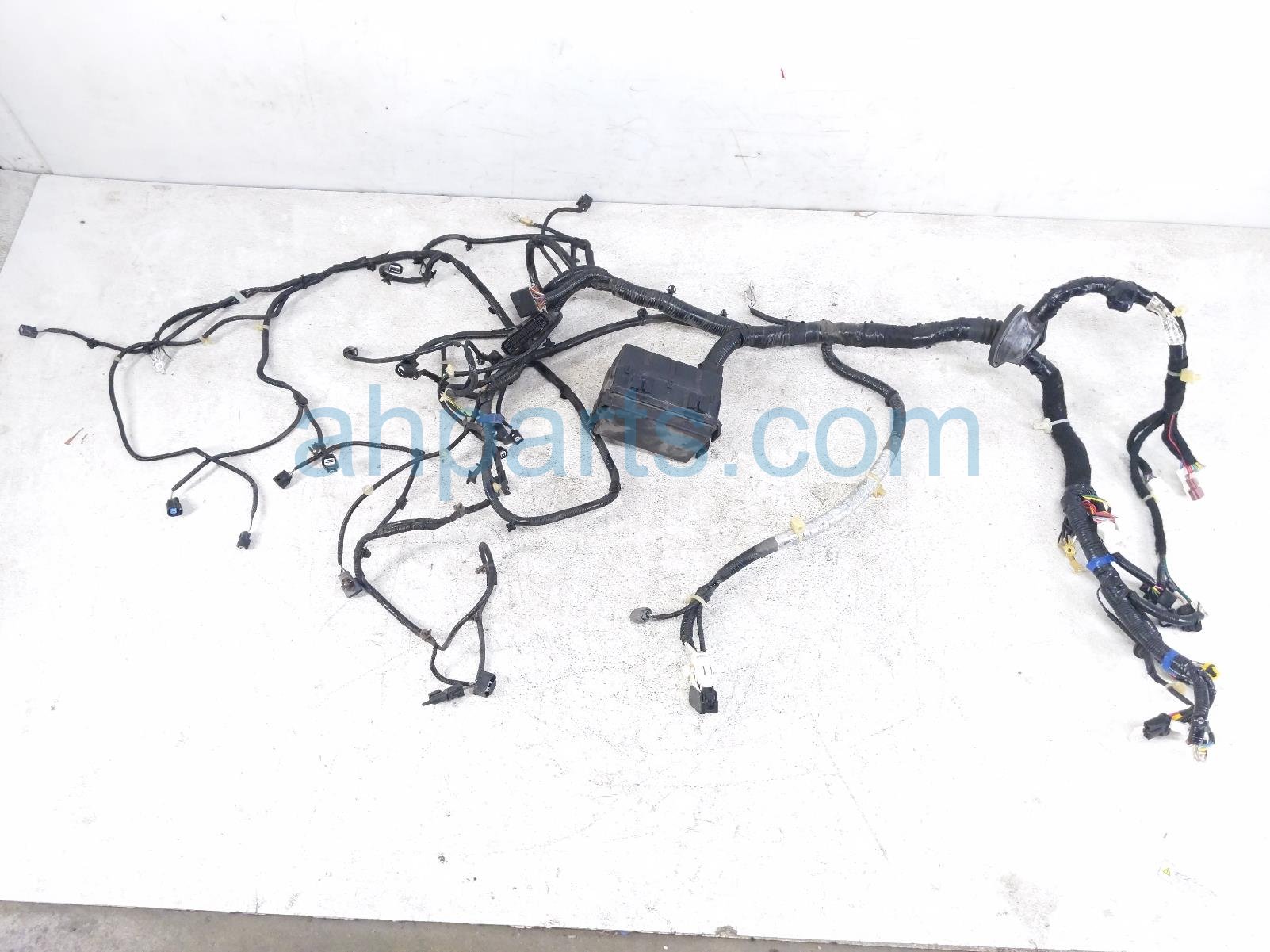 Honda ENGINE ROOM HARNESS W/FUSE-3.5L FWD