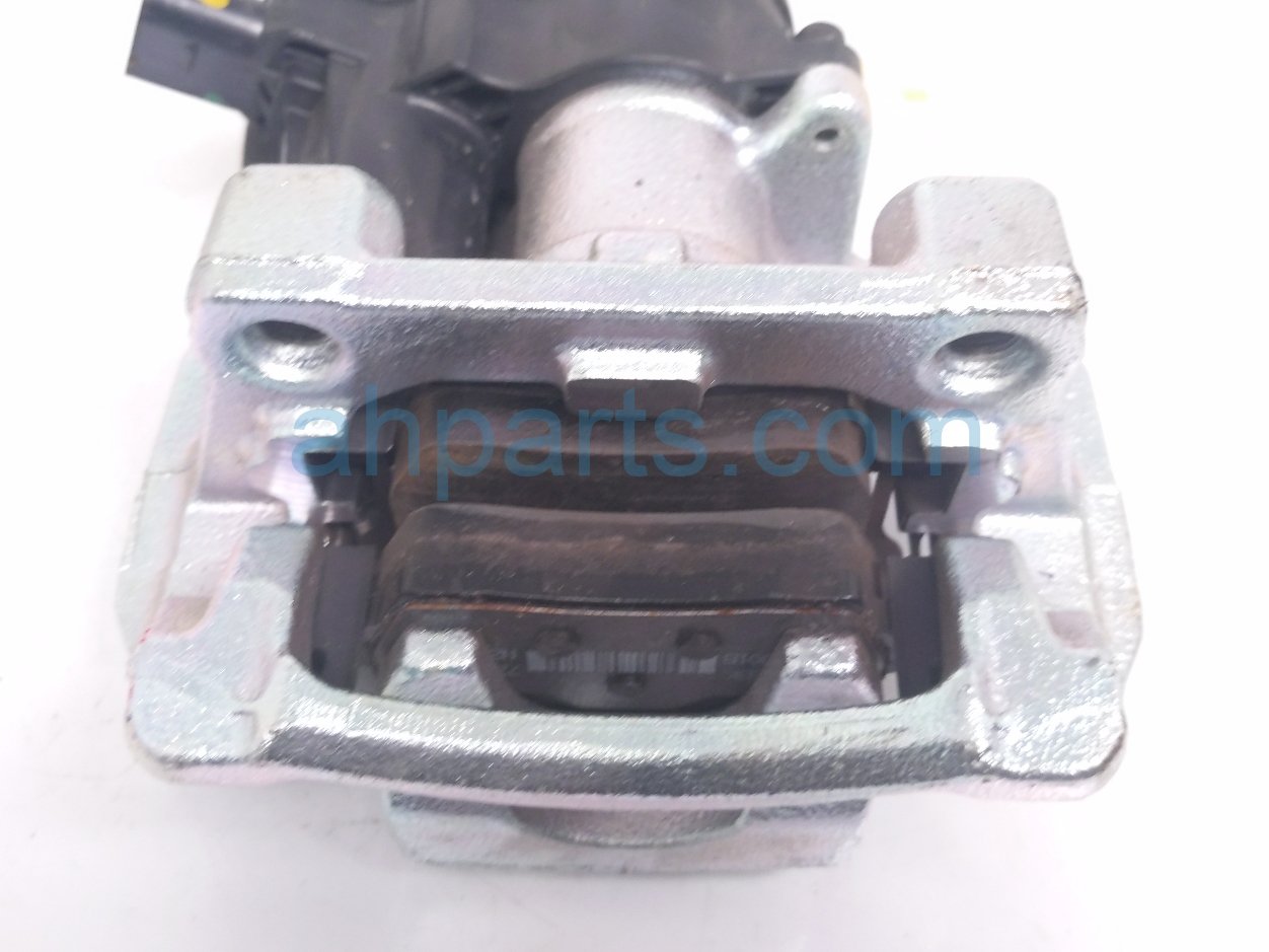 2026 Kia K4 Rear Passenger Brake Caliper 58230 GG100 Replacement 2026 Kia K4 Rear Passenger Brake Caliper 58230 GG100 Replacement thumbnail