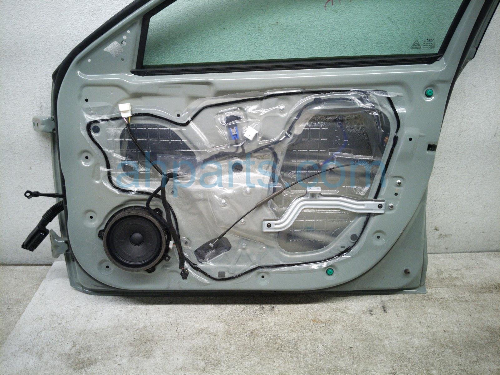 2026 Kia K4 Front Passenger Door Grey No Mirror/trim 76004 GG000 Replacement 2026 Kia K4 Front Passenger Door Grey No Mirror/trim 76004 GG000 Replacement thumbnail
