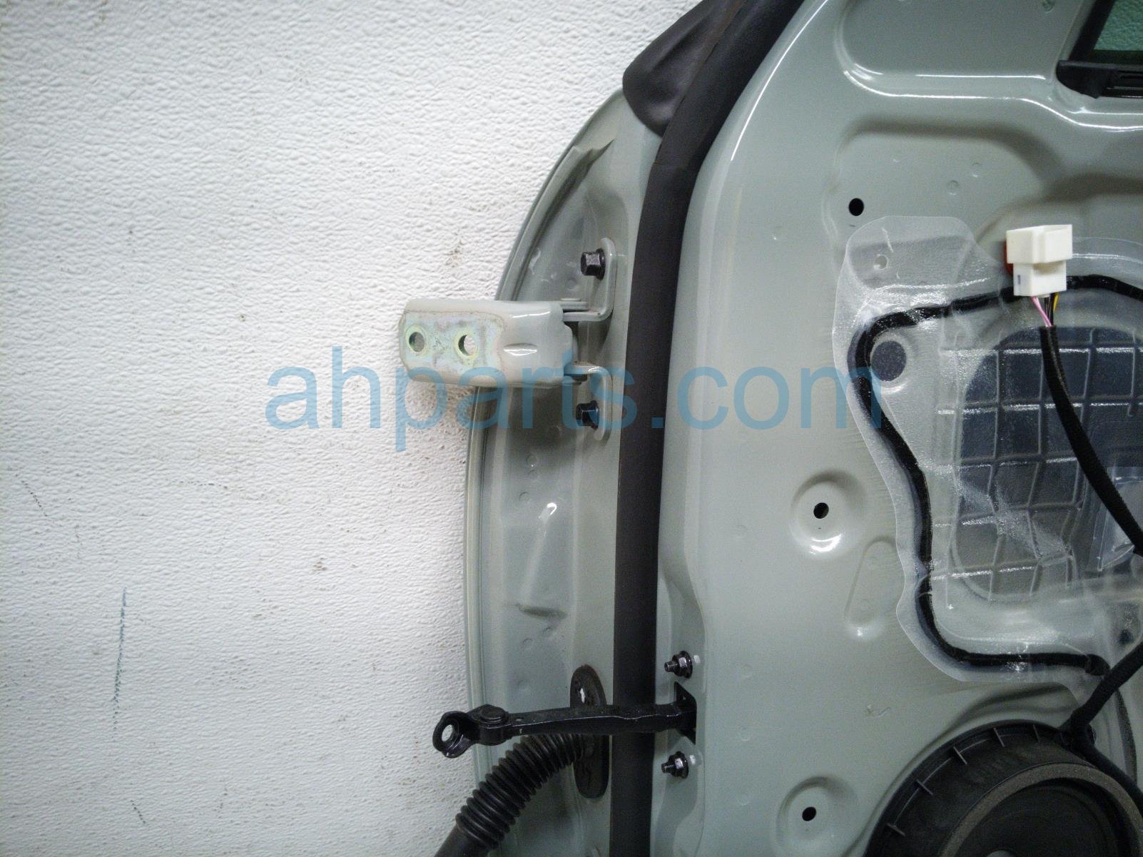 2026 Kia K4 Front Passenger Door Grey No Mirror/trim 76004 GG000 Replacement 2026 Kia K4 Front Passenger Door Grey No Mirror/trim 76004 GG000 Replacement thumbnail