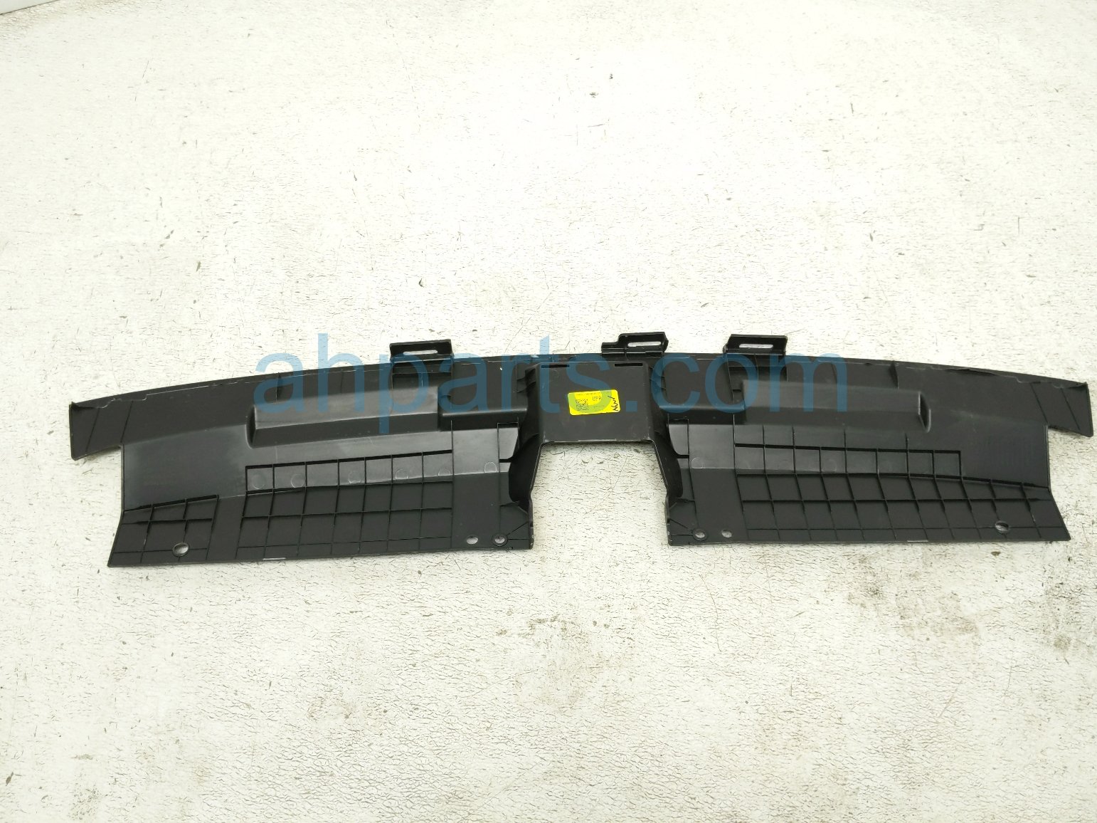 2026 Kia K4 Upper Grille Black / Silver 86391 GG000 Replacement 2026 Kia K4 Upper Grille Black / Silver 86391 GG000 Replacement thumbnail