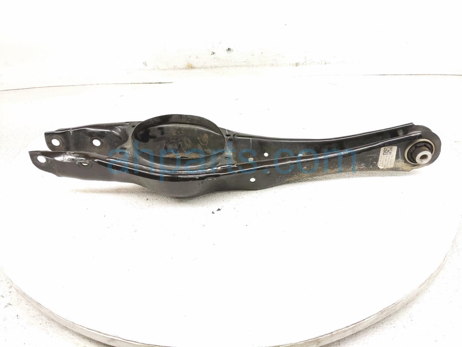 2024 Volkswagen Tiguan Rear Passenger Spring Seat Lower Control Arm 5QN 505 311 Replacement 2024 Volkswagen Tiguan Rear Passenger Spring Seat Lower Control Arm 5QN 505 311 Replacement thumbnail