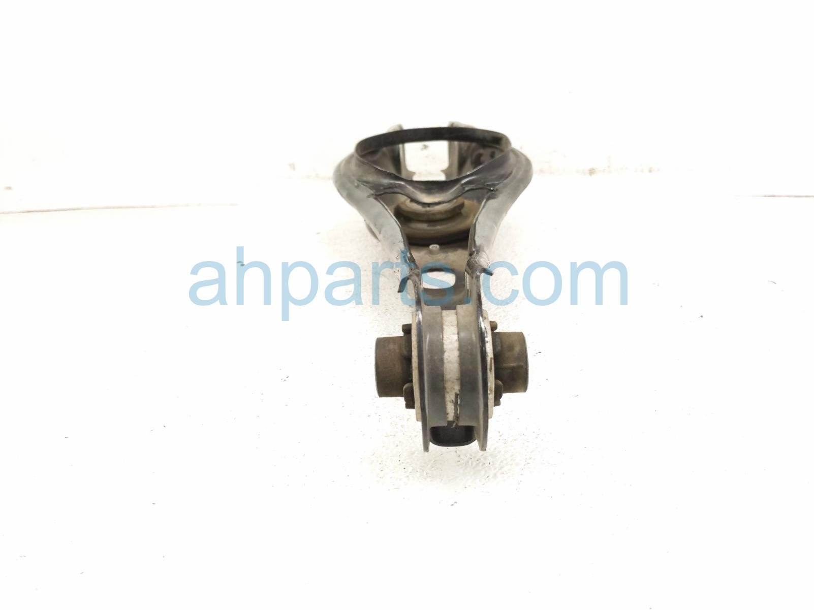 2024 Volkswagen Tiguan Rear Passenger Spring Seat Lower Control Arm 5QN 505 311 Replacement 2024 Volkswagen Tiguan Rear Passenger Spring Seat Lower Control Arm 5QN 505 311 Replacement thumbnail