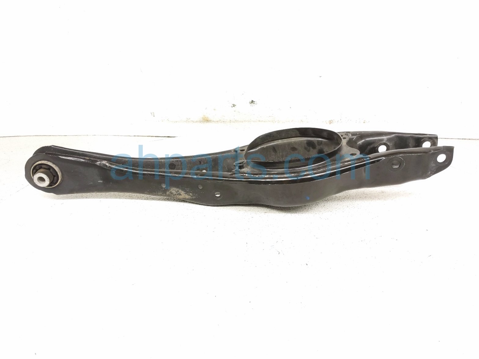 2024 Volkswagen Tiguan Rear Driver Spring Seat Lower Control Arm 5QN 505 311 Replacement 2024 Volkswagen Tiguan Rear Driver Spring Seat Lower Control Arm 5QN 505 311 Replacement thumbnail