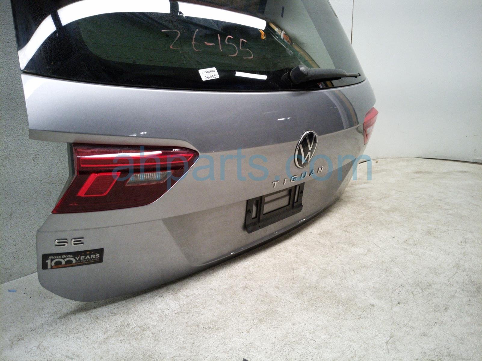2024 Volkswagen Tiguan Deck Trunk Lid Lift Gate / Tail Gate Silver 5NA 827 025 M Replacement 2024 Volkswagen Tiguan Deck Trunk Lid Lift Gate / Tail Gate Silver 5NA 827 025 M Replacement thumbnail