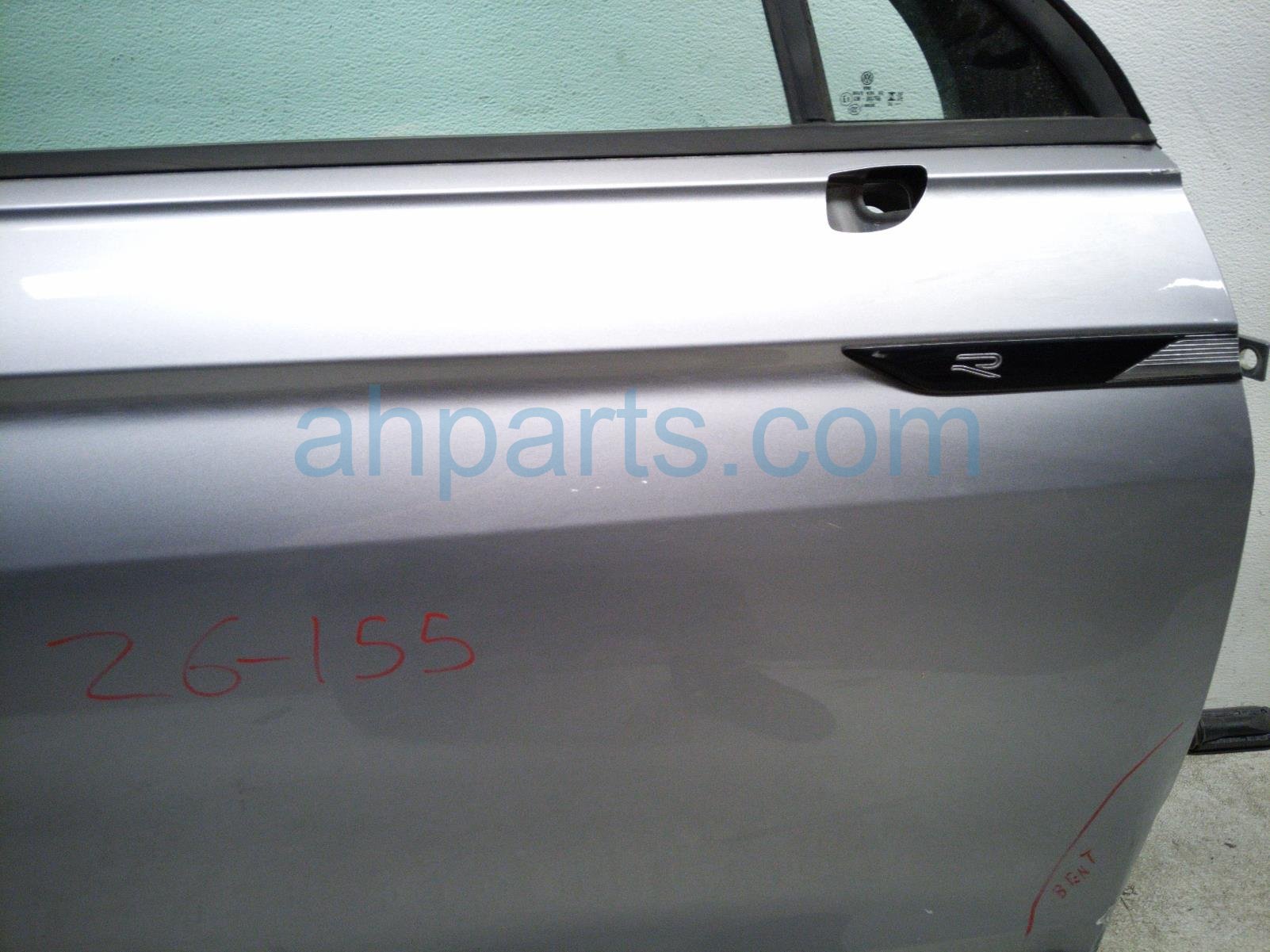 2024 Volkswagen Tiguan Front Passenger Door Silver no Mirror/trim* 5NN 831 056 C Replacement 2024 Volkswagen Tiguan Front Passenger Door Silver no Mirror/trim* 5NN 831 056 C Replacement thumbnail