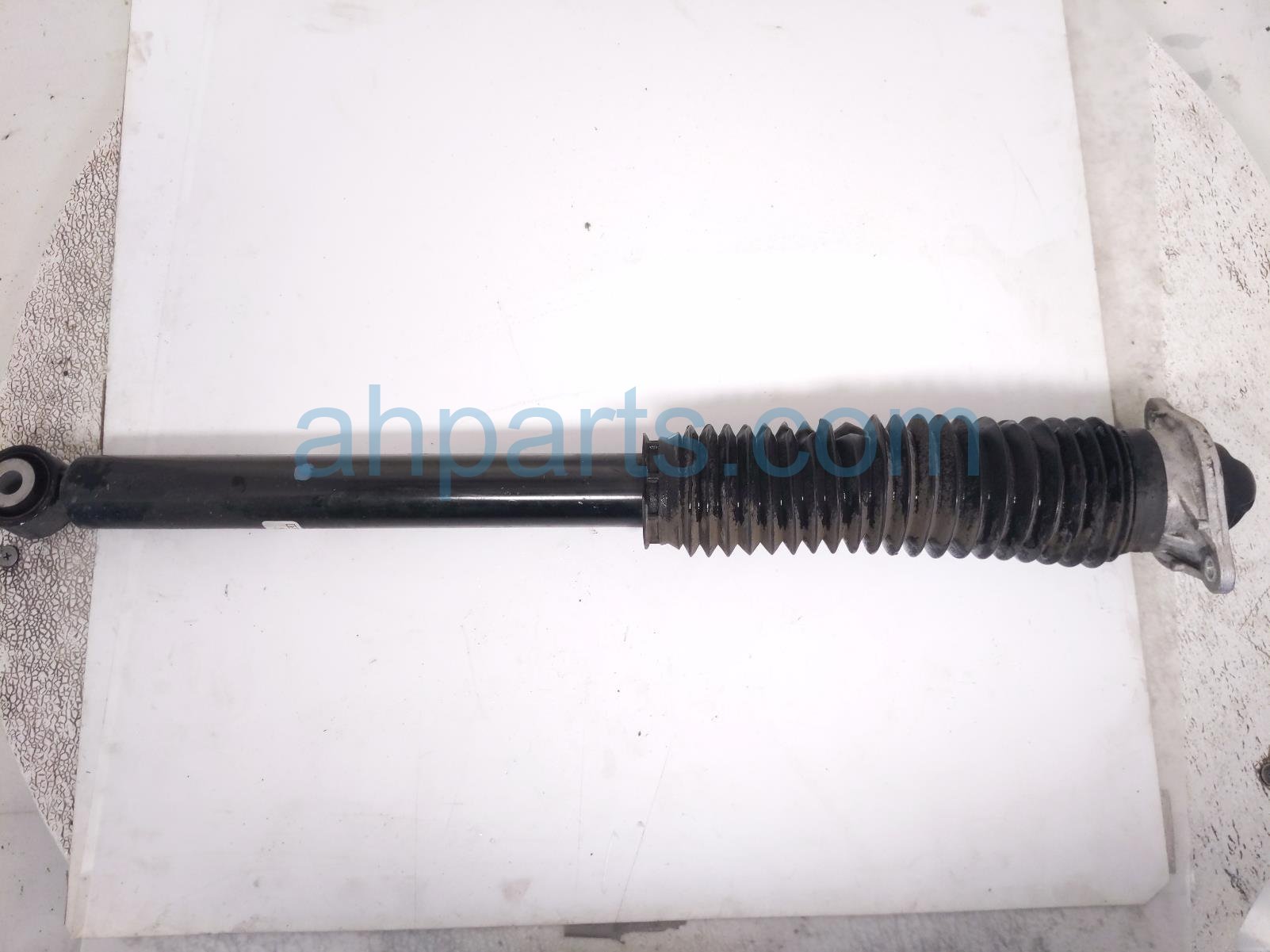 Honda RR/LH SHOCK ABSORBER