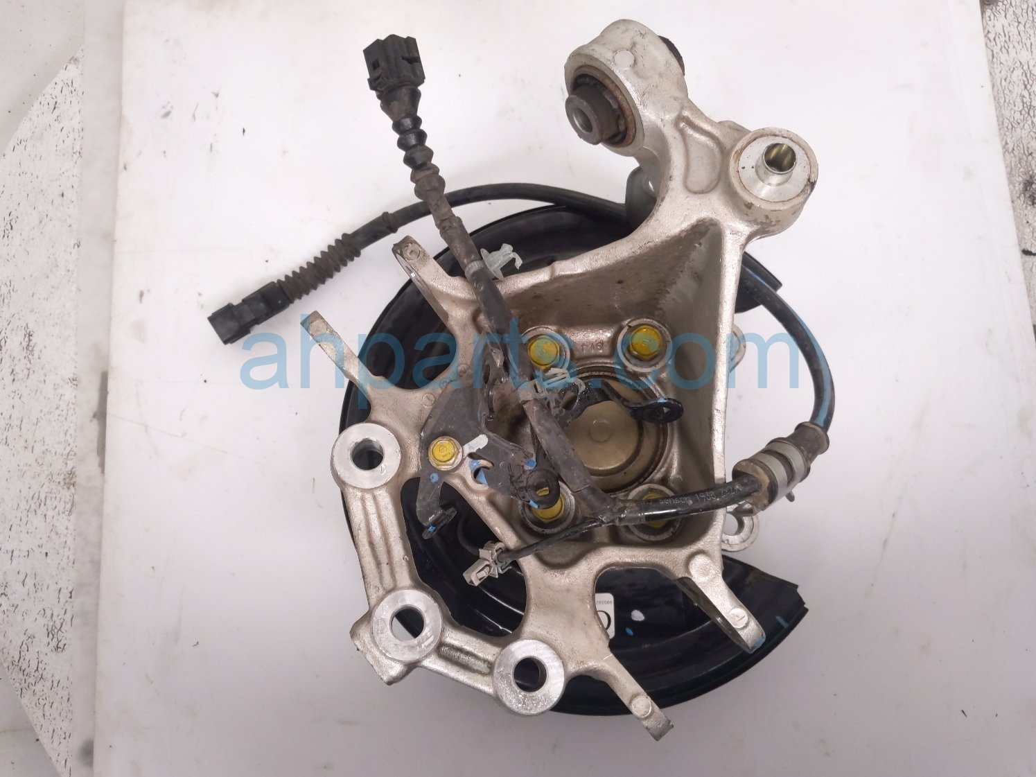 Honda RR/LH SPINDLE KNUCKLE HUB