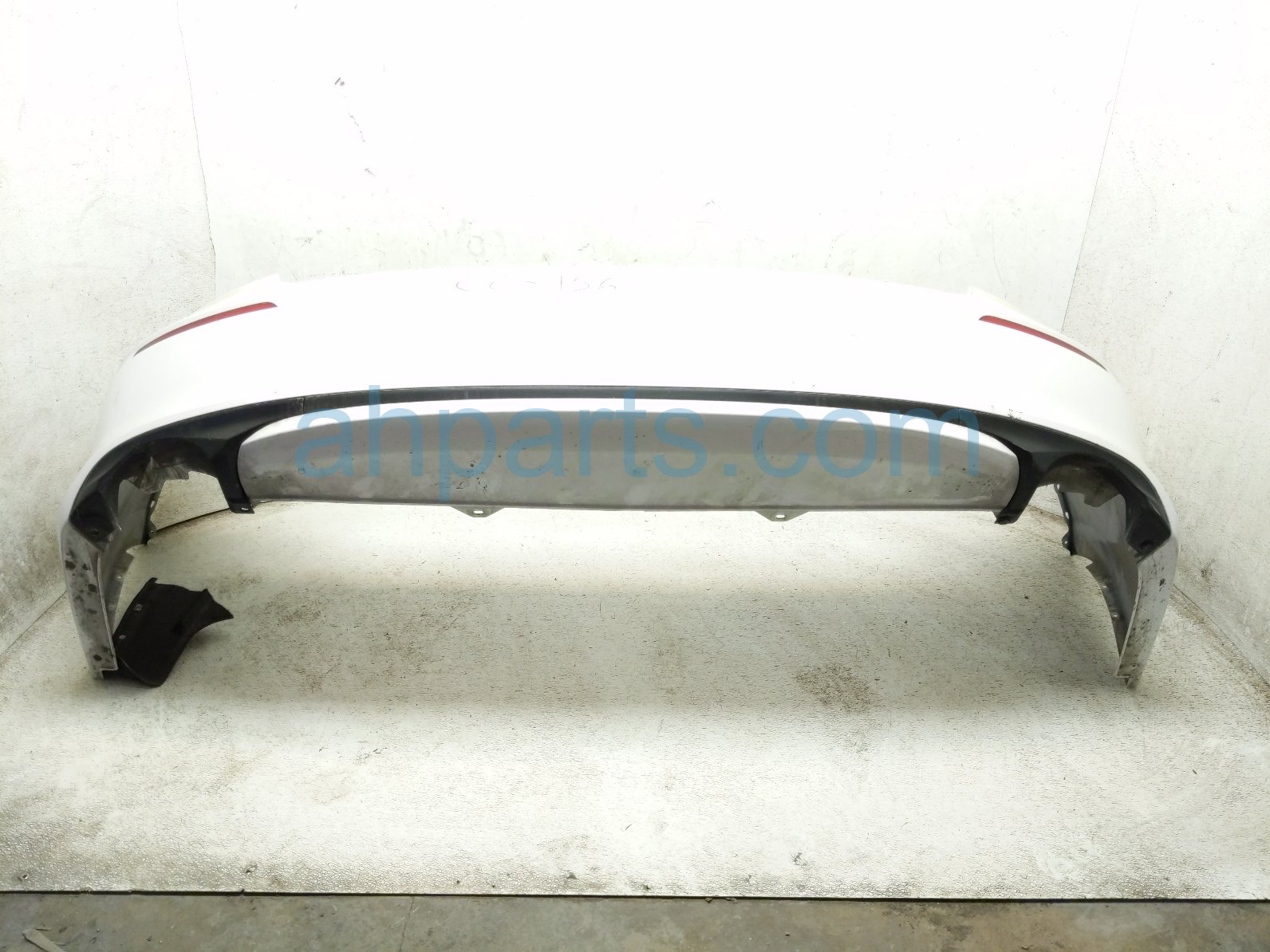 Honda REAR BUMPER COVER - WHITE
