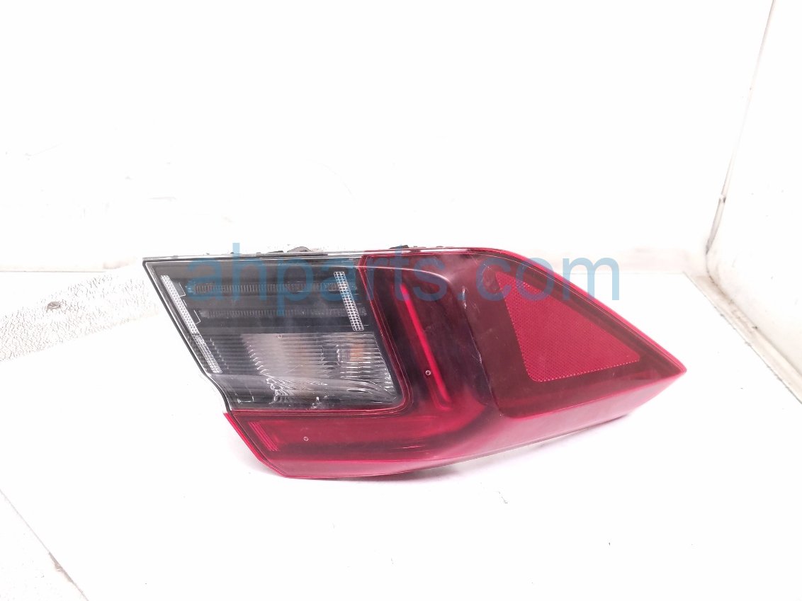Honda LH TAIL LAMP (ON BODY)