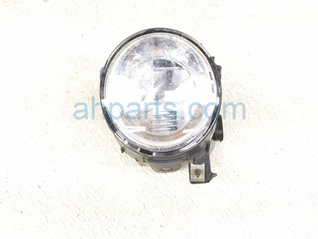 Nissan RH FOG LAMP / LIGHT
