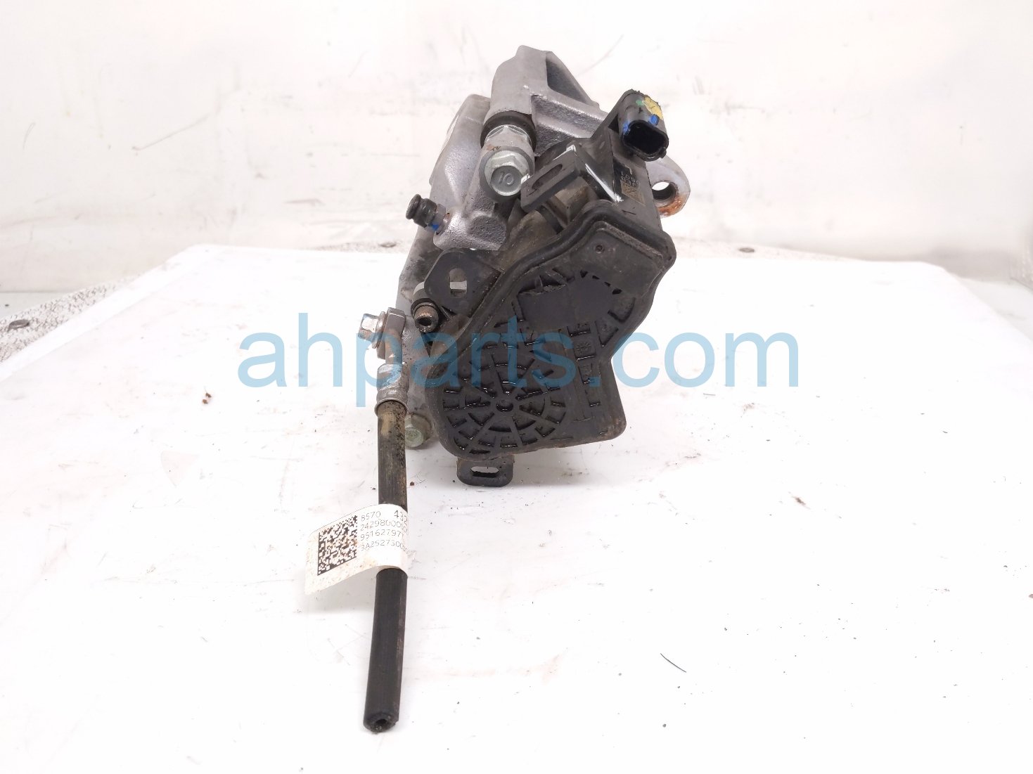 2026 Chevy Equinoxev Rear Driver Brake Caliper 13551422 Replacement 2026 Chevy Equinoxev Rear Driver Brake Caliper 13551422 Replacement thumbnail