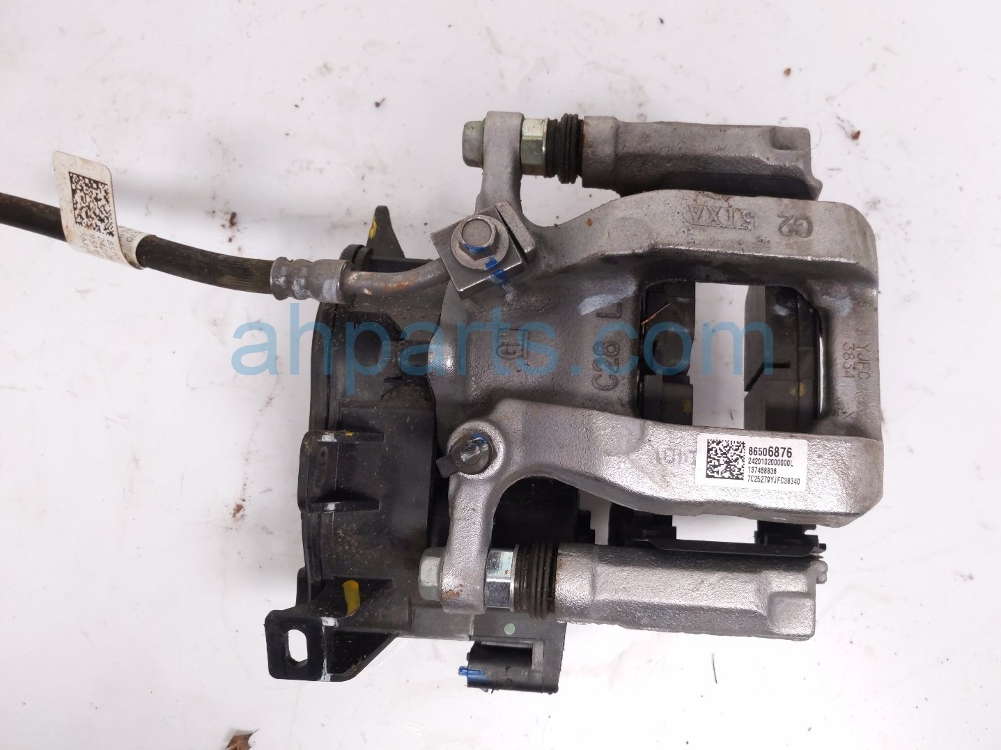 2026 Chevy Equinoxev Rear Driver Brake Caliper 13551422 Replacement 2026 Chevy Equinoxev Rear Driver Brake Caliper 13551422 Replacement thumbnail