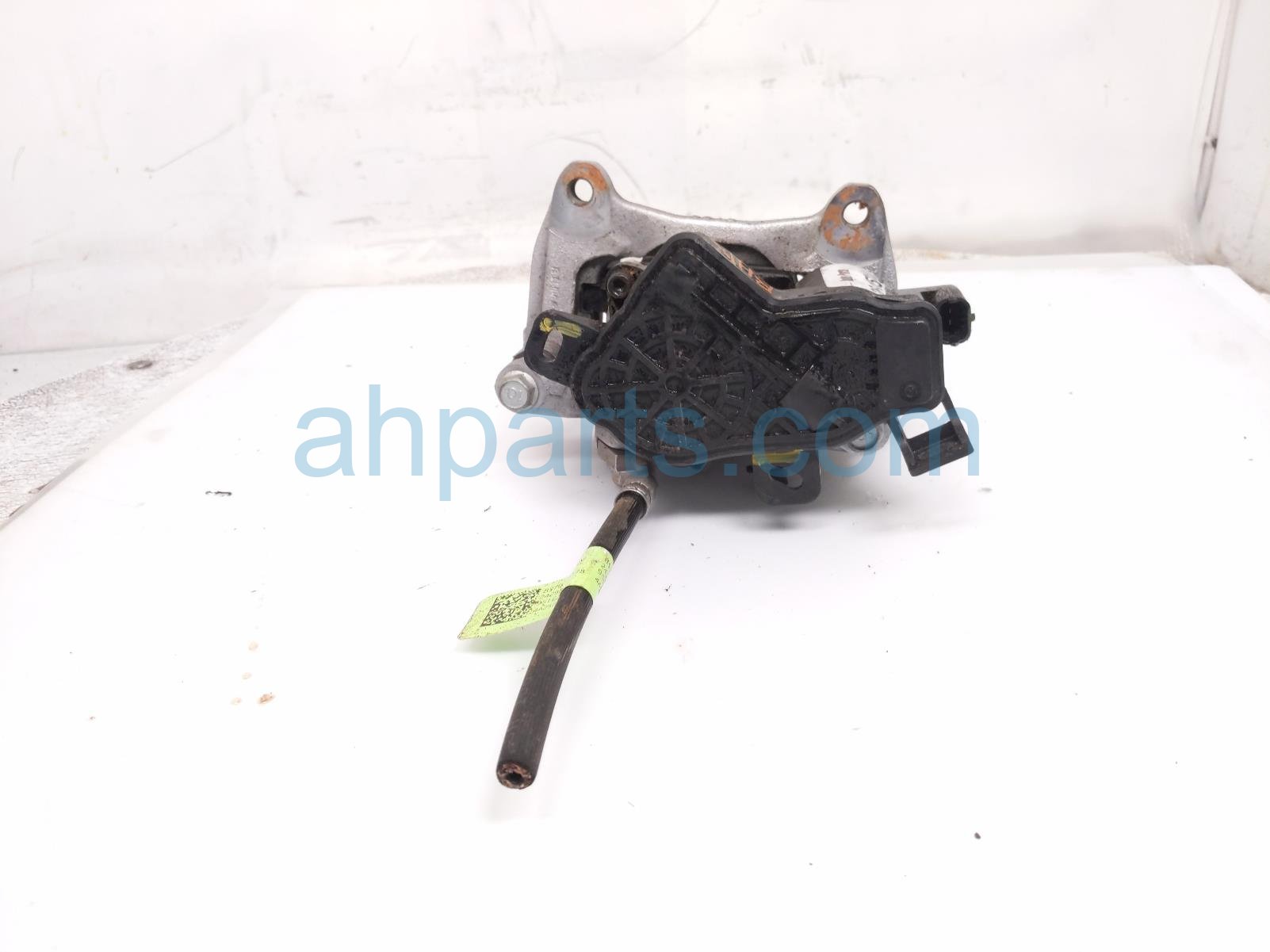 2026 Chevy Equinoxev Rear Passenger Brake Caliper 13551423 Replacement 2026 Chevy Equinoxev Rear Passenger Brake Caliper 13551423 Replacement thumbnail