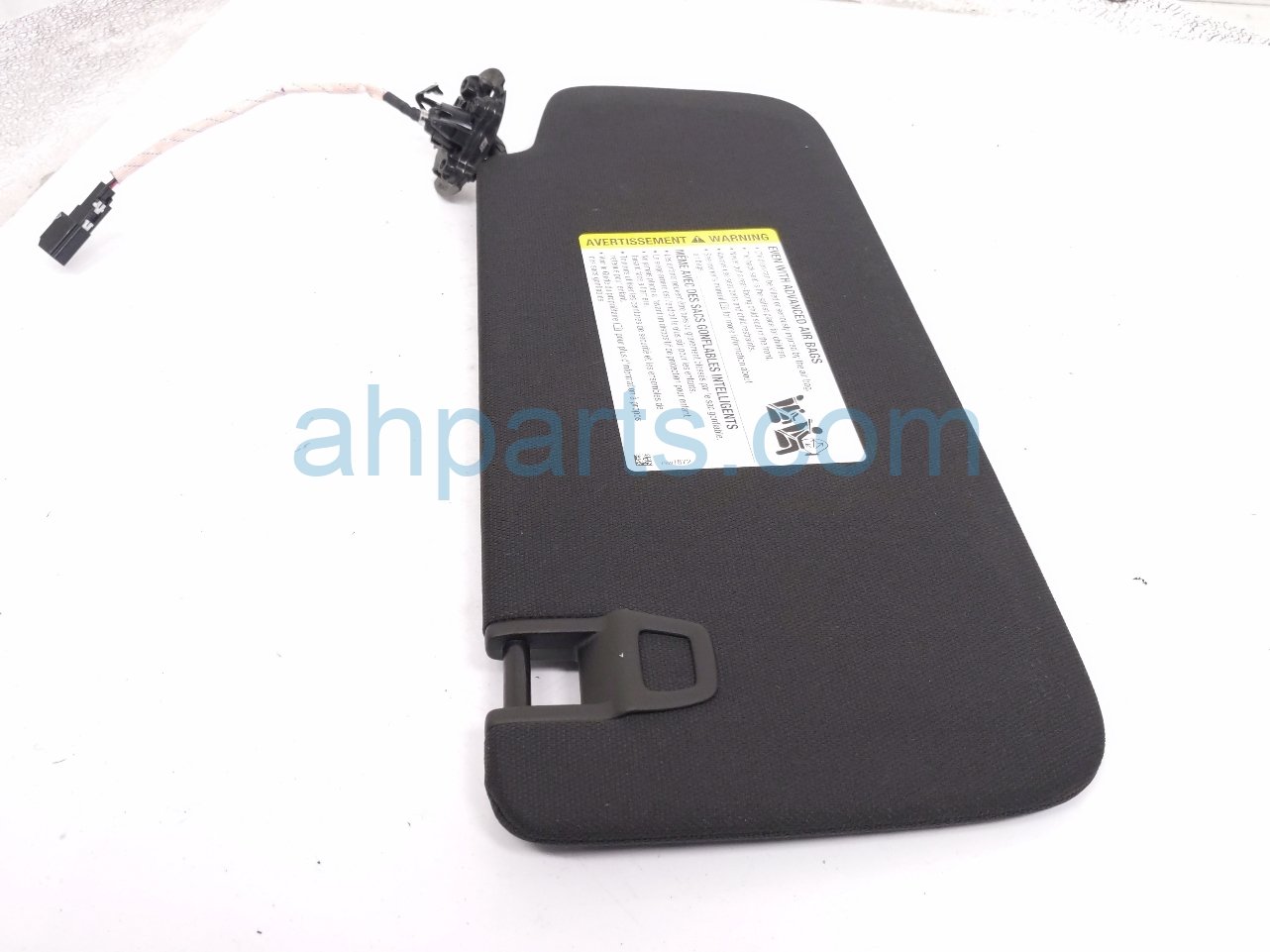 2026 Chevy Equinoxev Driver Sun Visor Black 13591872 Replacement 2026 Chevy Equinoxev Driver Sun Visor Black 13591872 Replacement thumbnail