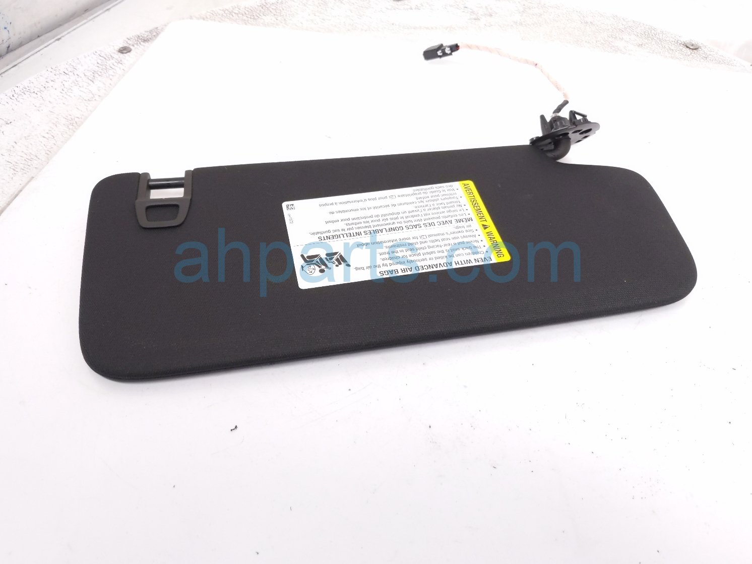 2026 Chevy Equinoxev Driver Sun Visor Black 13591872 Replacement 2026 Chevy Equinoxev Driver Sun Visor Black 13591872 Replacement thumbnail