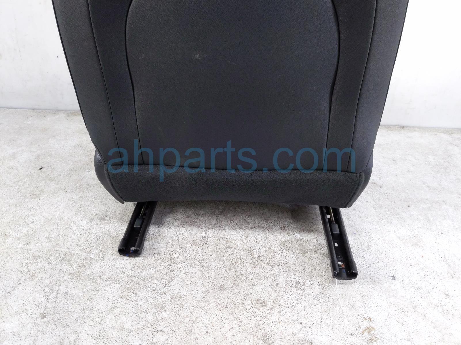 2026 Chevy Equinoxev Front Driver Seat Black W/ Airbag 85786329 Replacement 2026 Chevy Equinoxev Front Driver Seat Black W/ Airbag 85786329 Replacement thumbnail