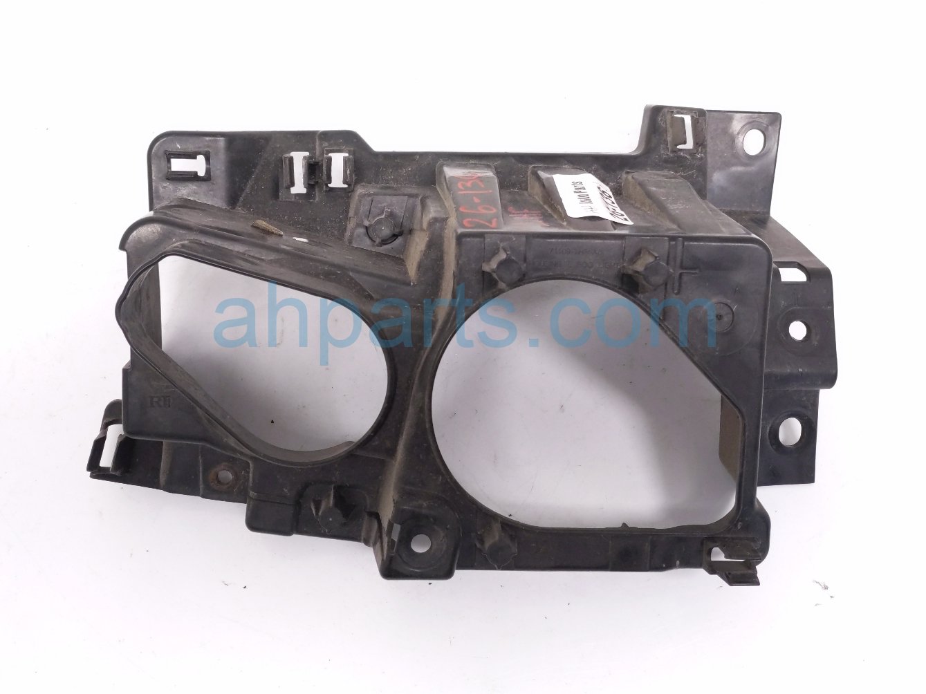 2018 Honda Odyssey Driver Headlight Mount Bracket 71109 THR A01 Replacement 2018 Honda Odyssey Driver Headlight Mount Bracket 71109 THR A01 Replacement