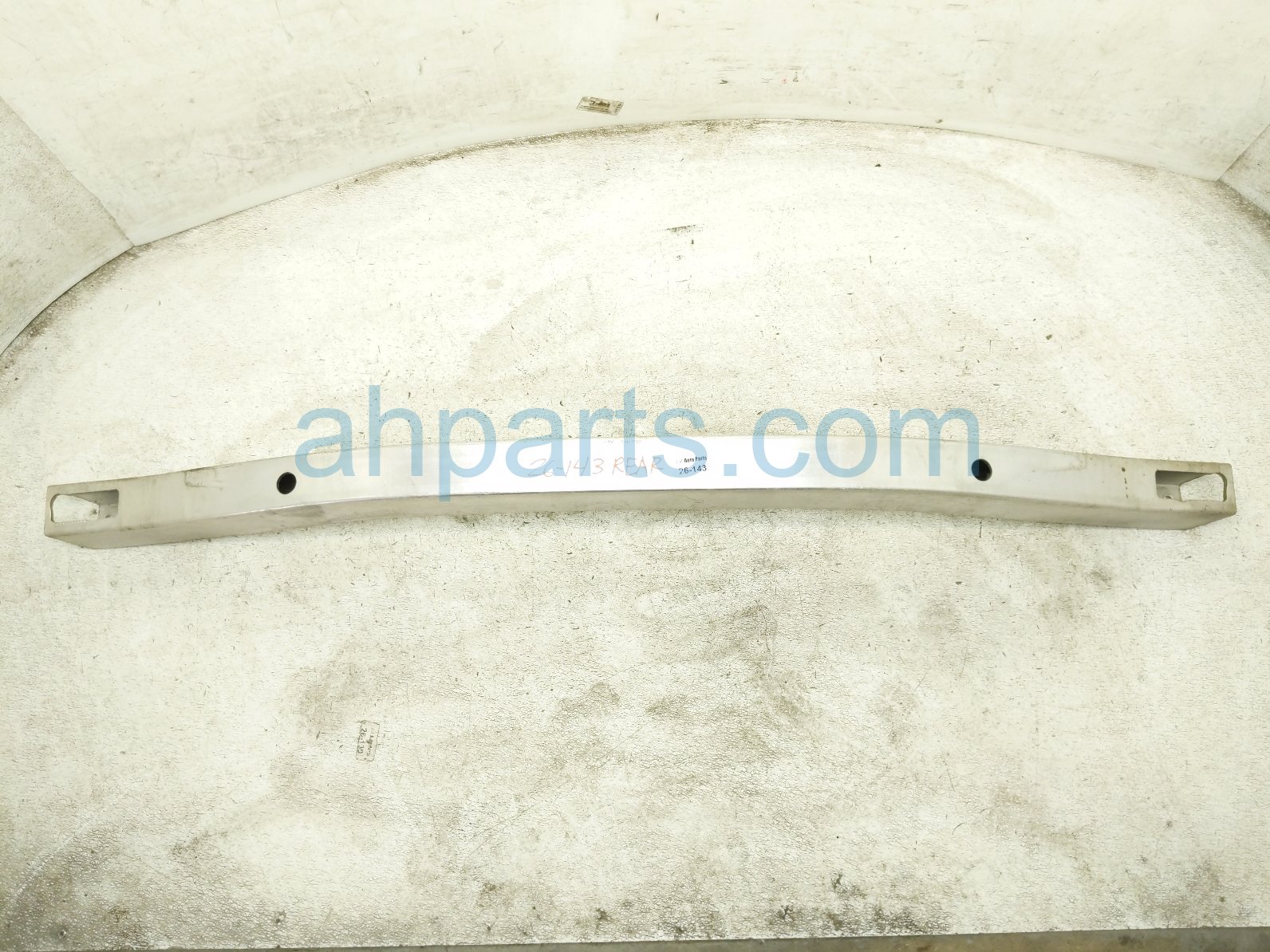 Honda REAR BUMPER REINFORCEMENT BAR