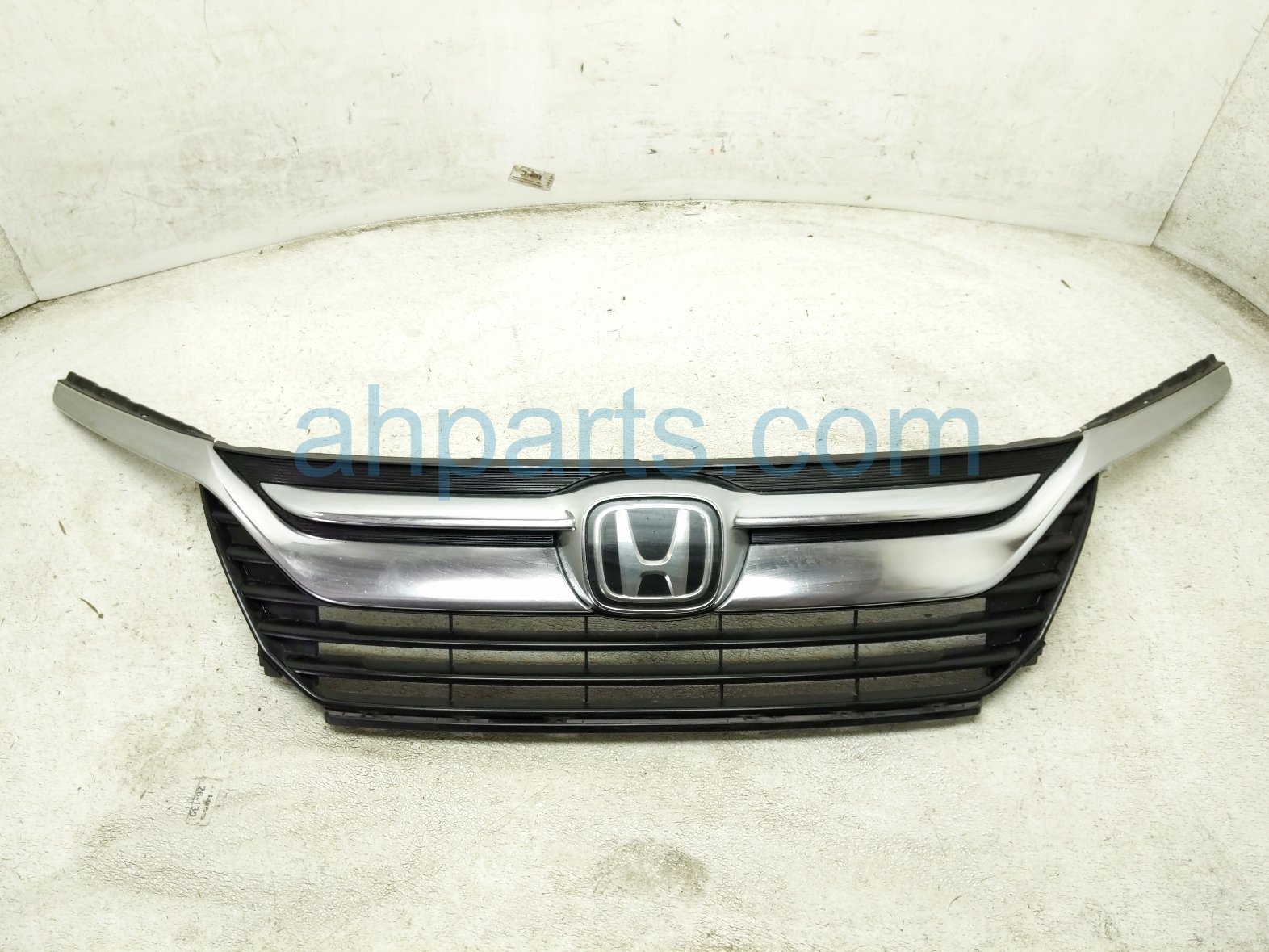 Honda UPPER GRILLE - BLACK / CHROME