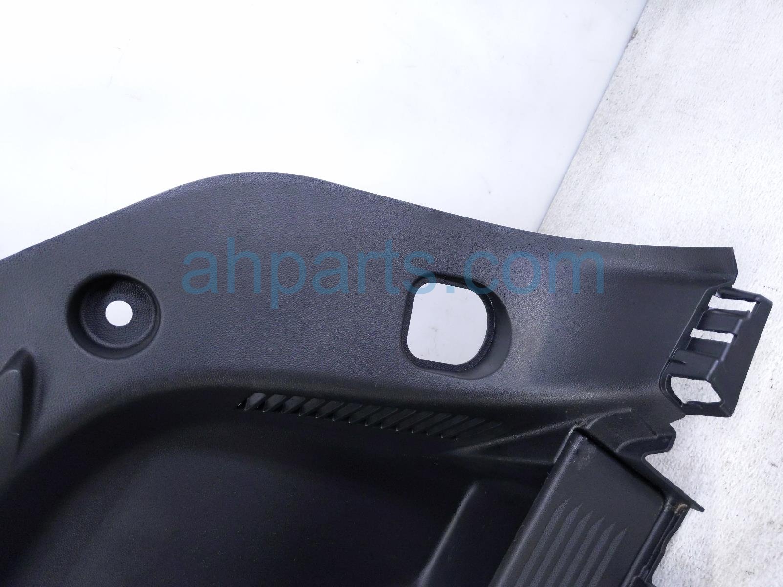 2026 Chevy Equinoxev Rear Passenger Quarter Trim Panel Blk 85702147 Replacement 2026 Chevy Equinoxev Rear Passenger Quarter Trim Panel Blk 85702147 Replacement thumbnail