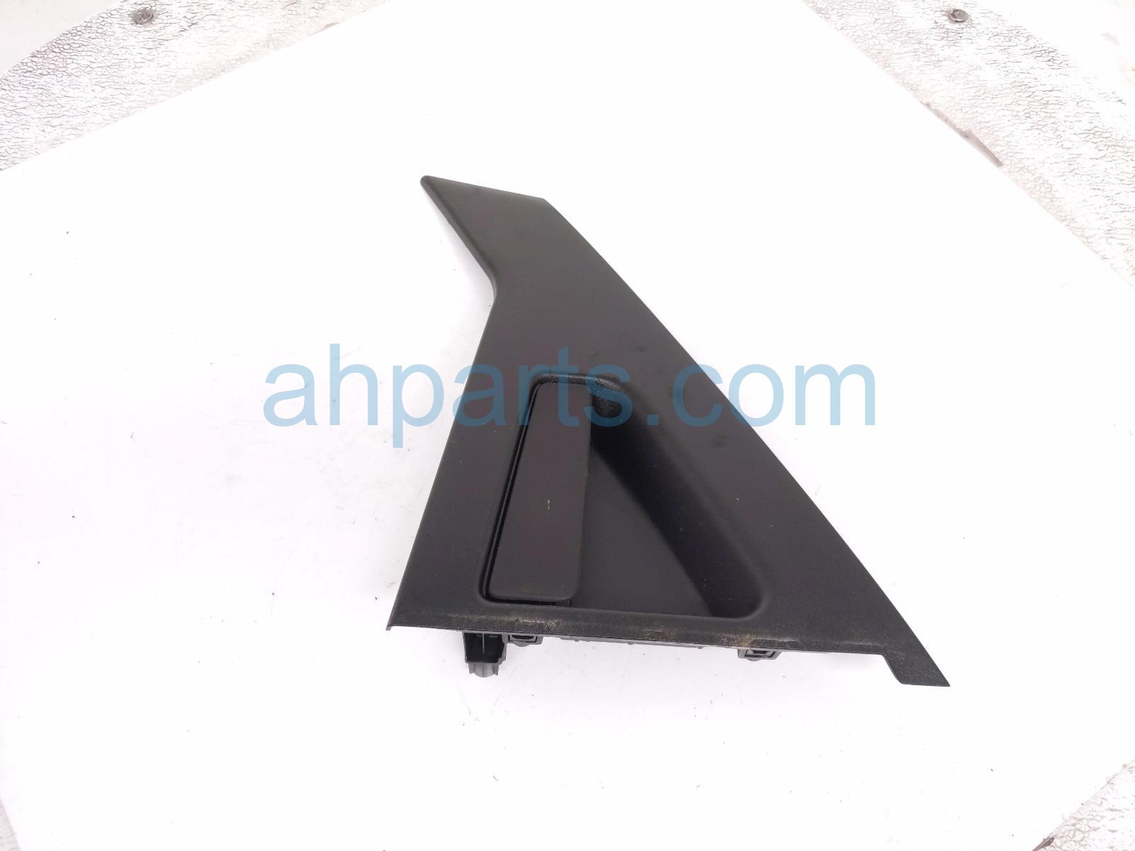 2026 Kia K4 Inside / Rear Driver Interior Door Handle Black 83650 GG100 Replacement 2026 Kia K4 Inside / Rear Driver Interior Door Handle Black 83650 GG100 Replacement thumbnail