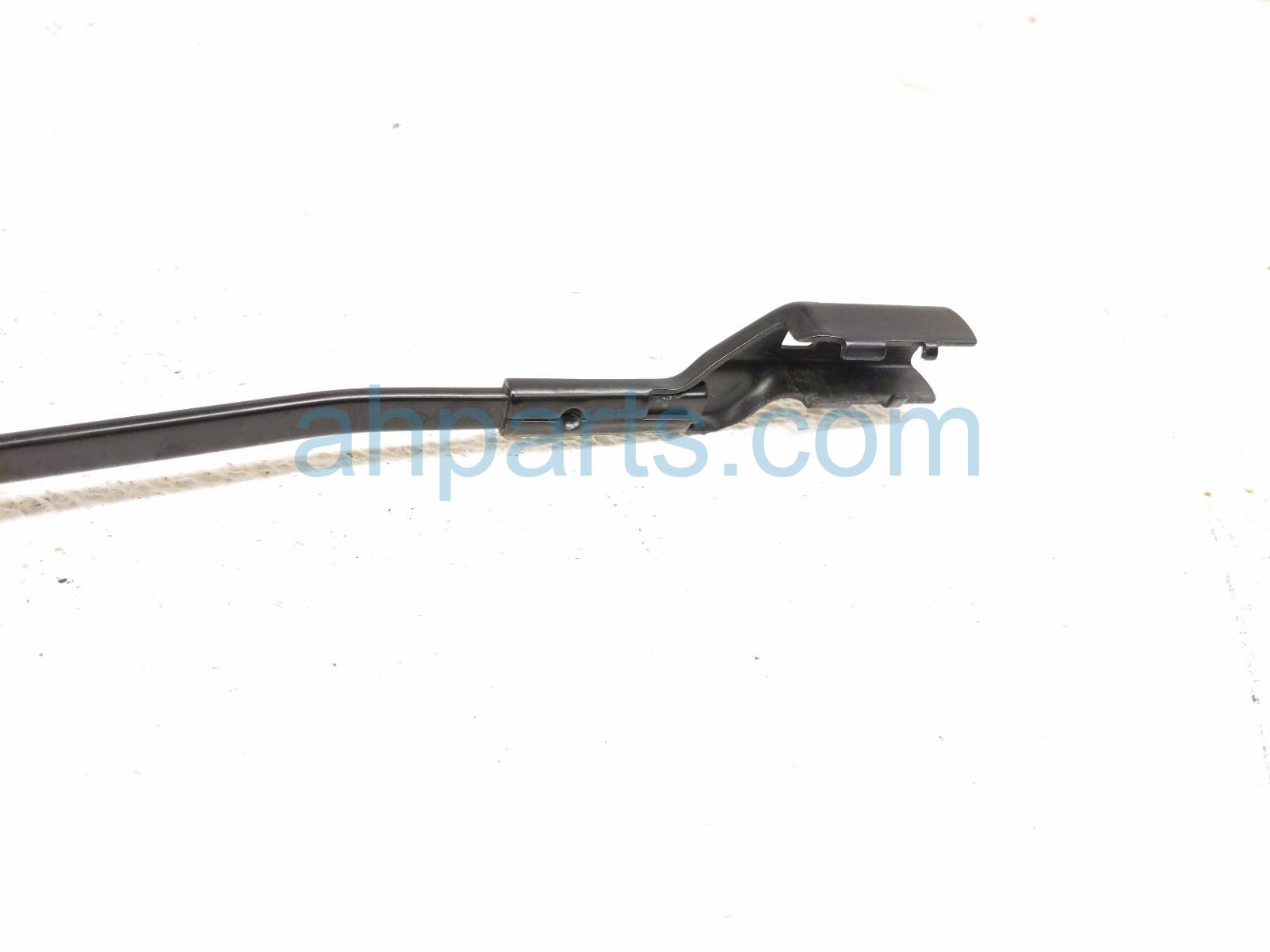 2024 Volkswagen Tiguan Driver Windshield Wiper Arm 5NN 955 409 B 03C Replacement 2024 Volkswagen Tiguan Driver Windshield Wiper Arm 5NN 955 409 B 03C Replacement thumbnail