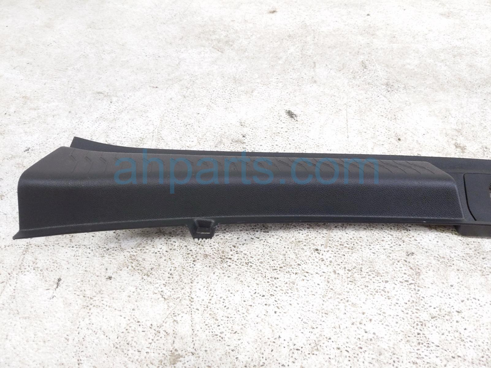 2026 Chevy Equinoxev Rear Cargo Sill Scuff Plate Blk 86564812 Replacement 2026 Chevy Equinoxev Rear Cargo Sill Scuff Plate Blk 86564812 Replacement thumbnail