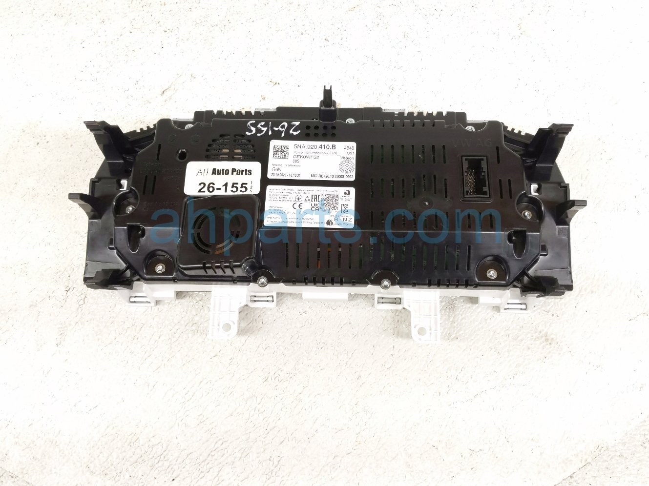 2024 Volkswagen Tiguan Speedometer / Gauge Speedo Instrument Cluster 24k Mi 3G0 920 420 F Replacement 2024 Volkswagen Tiguan Speedometer / Gauge Speedo Instrument Cluster 24k Mi 3G0 920 420 F Replacement thumbnail
