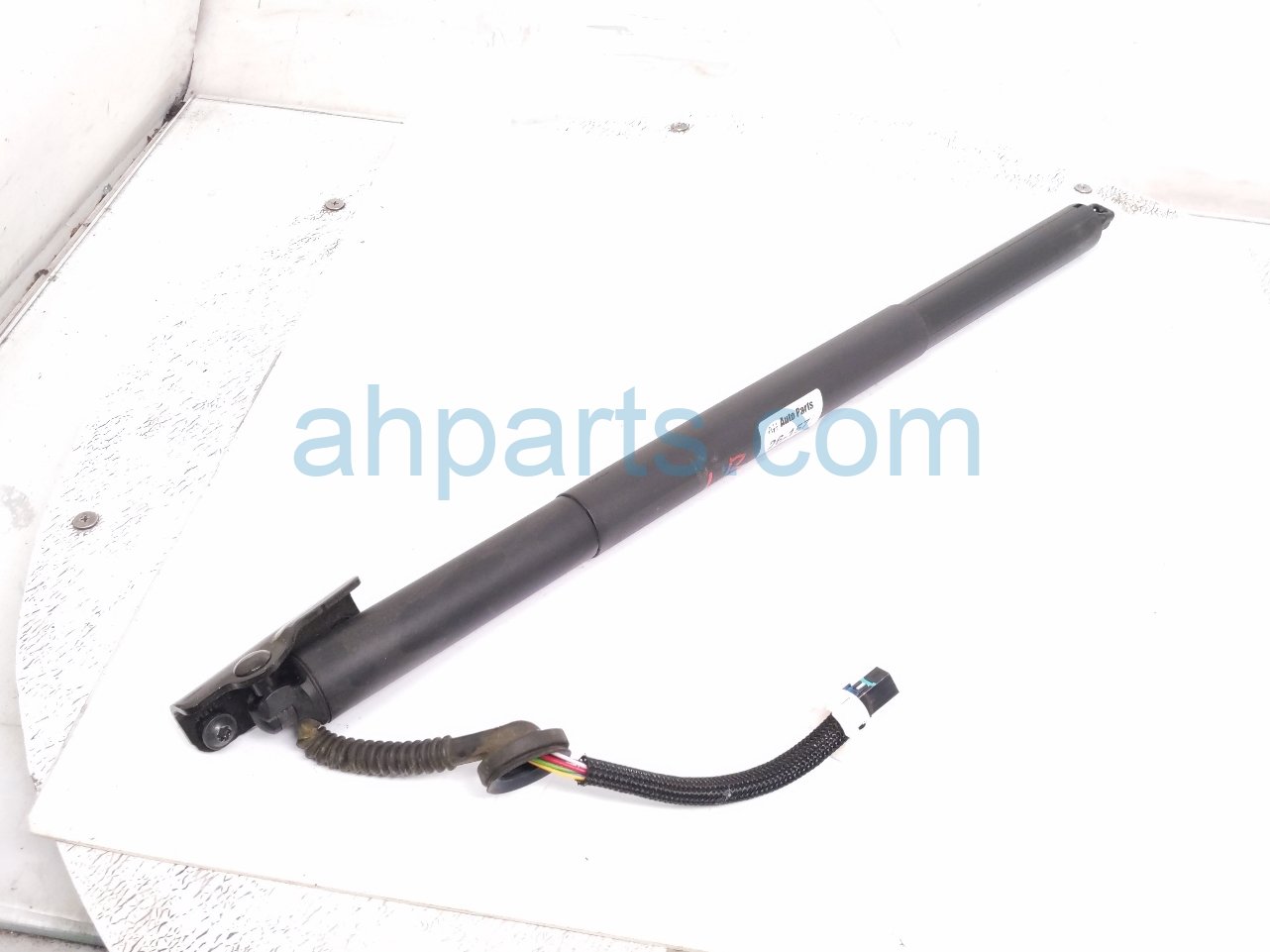 2026 Chevy Equinoxev Rear Tail Window Regulator Driver Power Liftgate Strut Actuator 85023500 Replacement 2026 Chevy Equinoxev Rear Tail Window Regulator Driver Power Liftgate Strut Actuator 85023500 Replacement thumbnail