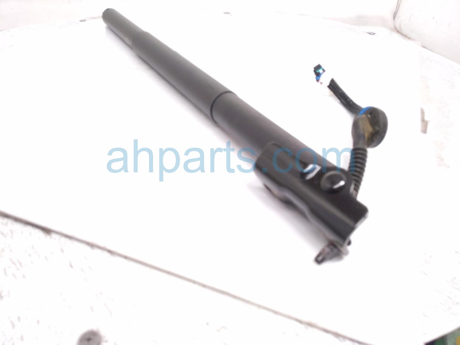 2026 Chevy Equinoxev Rear Tail Window Regulator Driver Power Liftgate Strut Actuator 85023500 Replacement 2026 Chevy Equinoxev Rear Tail Window Regulator Driver Power Liftgate Strut Actuator 85023500 Replacement thumbnail