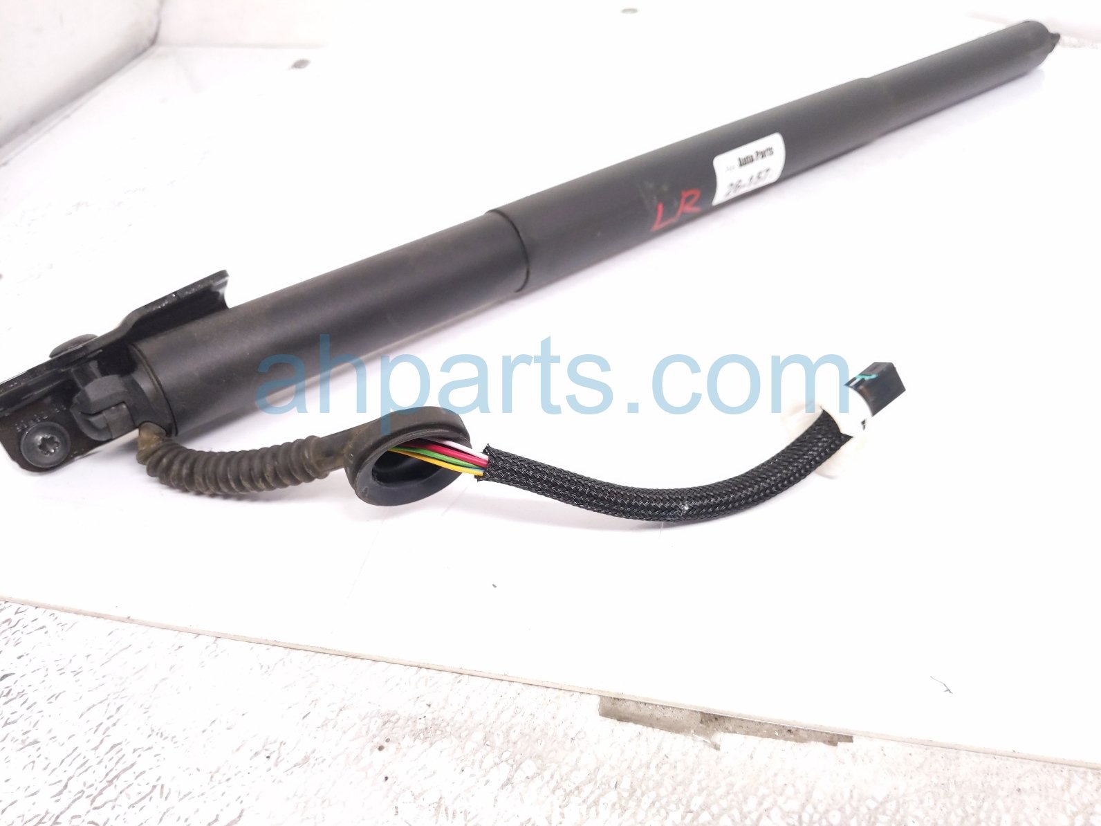 2026 Chevy Equinoxev Rear Tail Window Regulator Driver Power Liftgate Strut Actuator 85023500 Replacement 2026 Chevy Equinoxev Rear Tail Window Regulator Driver Power Liftgate Strut Actuator 85023500 Replacement thumbnail
