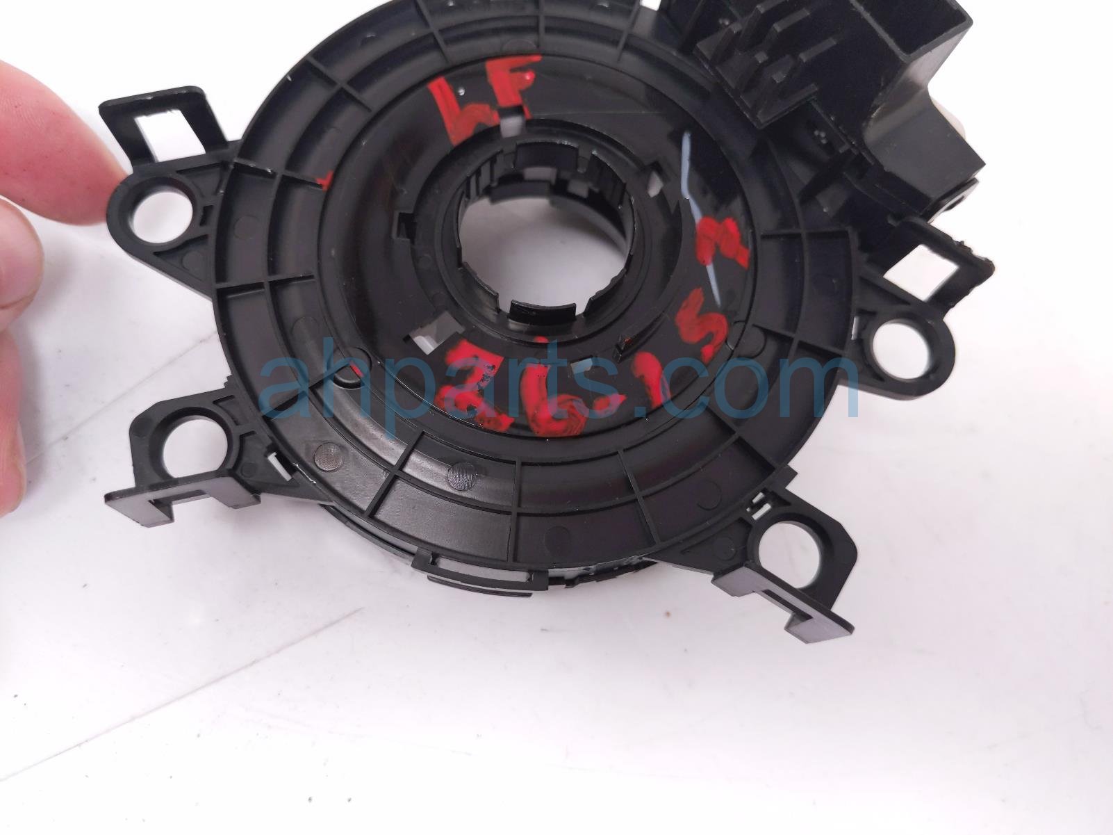 2026 Chevy Equinoxev Clockspring Reel Assy 13549383 Replacement 2026 Chevy Equinoxev Clockspring Reel Assy 13549383 Replacement thumbnail
