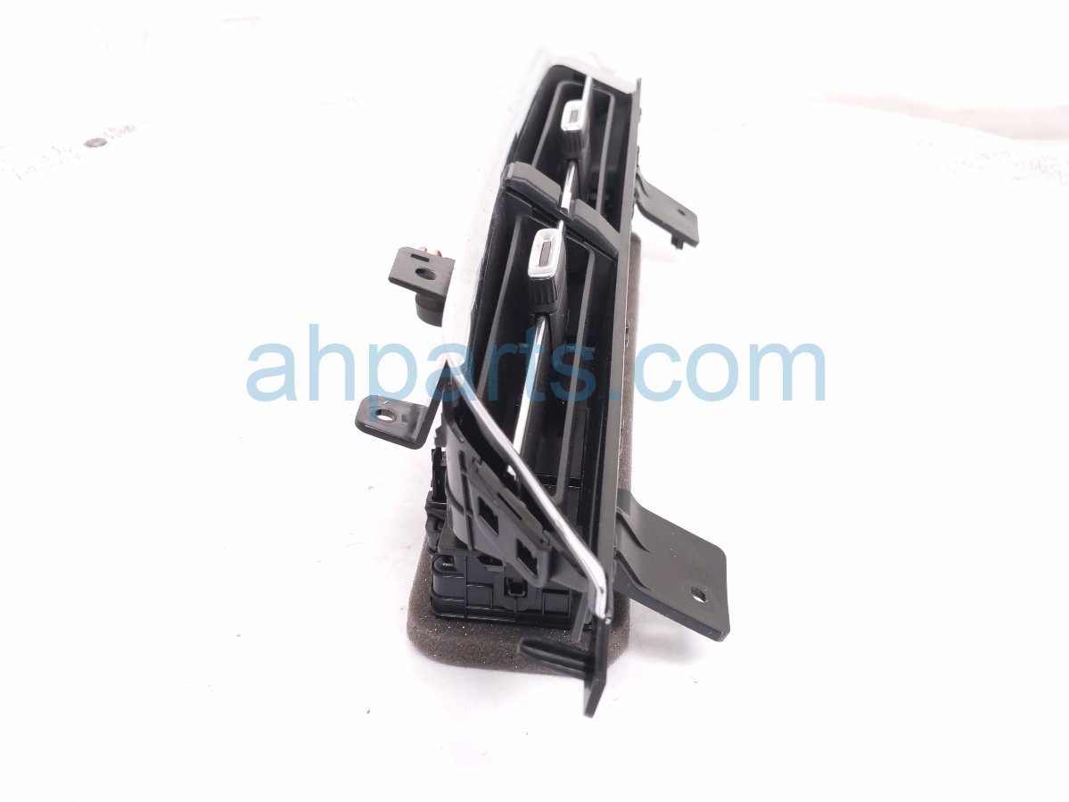 2026 Chevy Equinoxev Center Dash Air Vent Outlet Blk 85064618 Replacement 2026 Chevy Equinoxev Center Dash Air Vent Outlet Blk 85064618 Replacement thumbnail